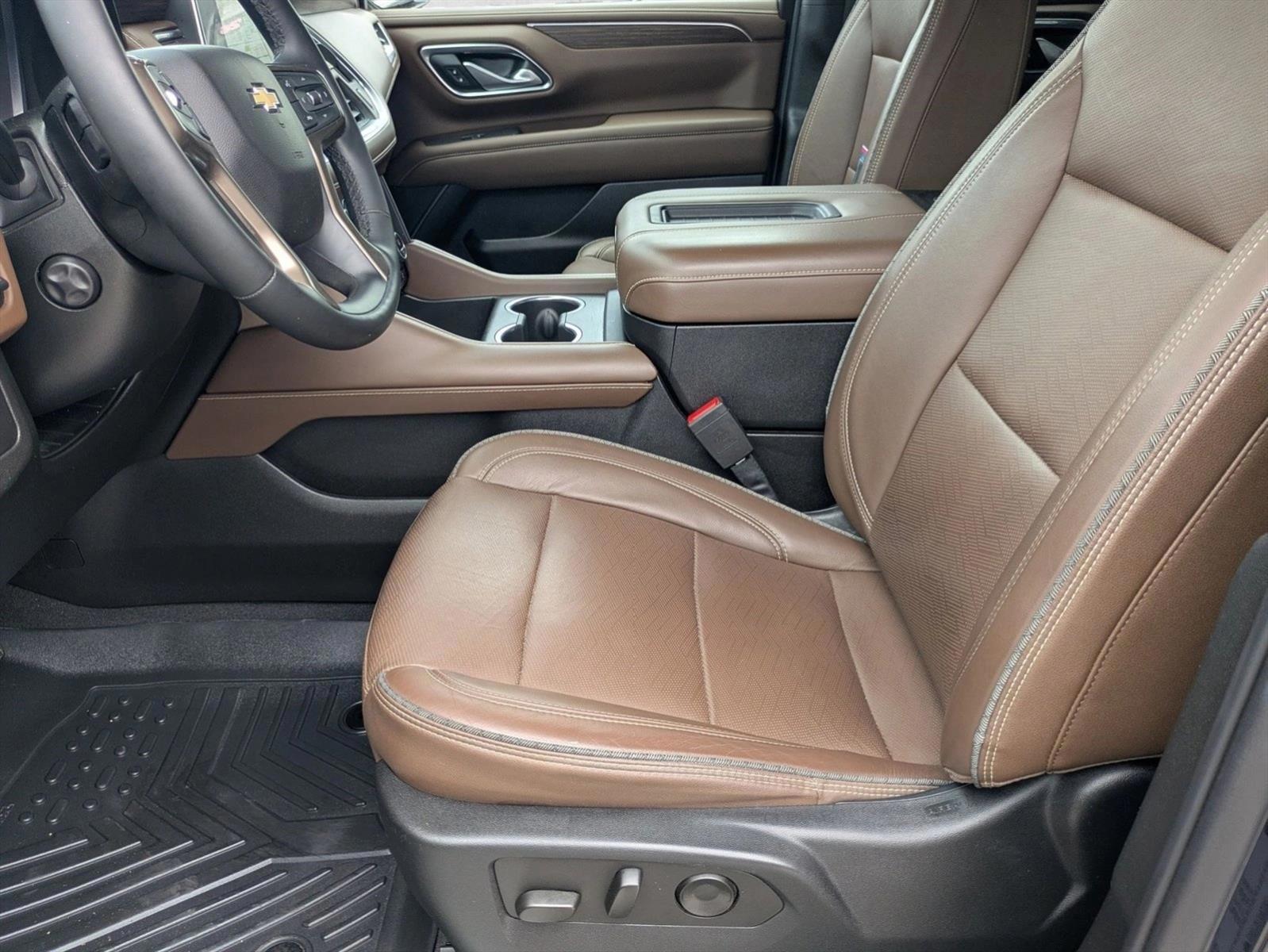 Thumbnail: 2023 Chevrolet Tahoe - 3