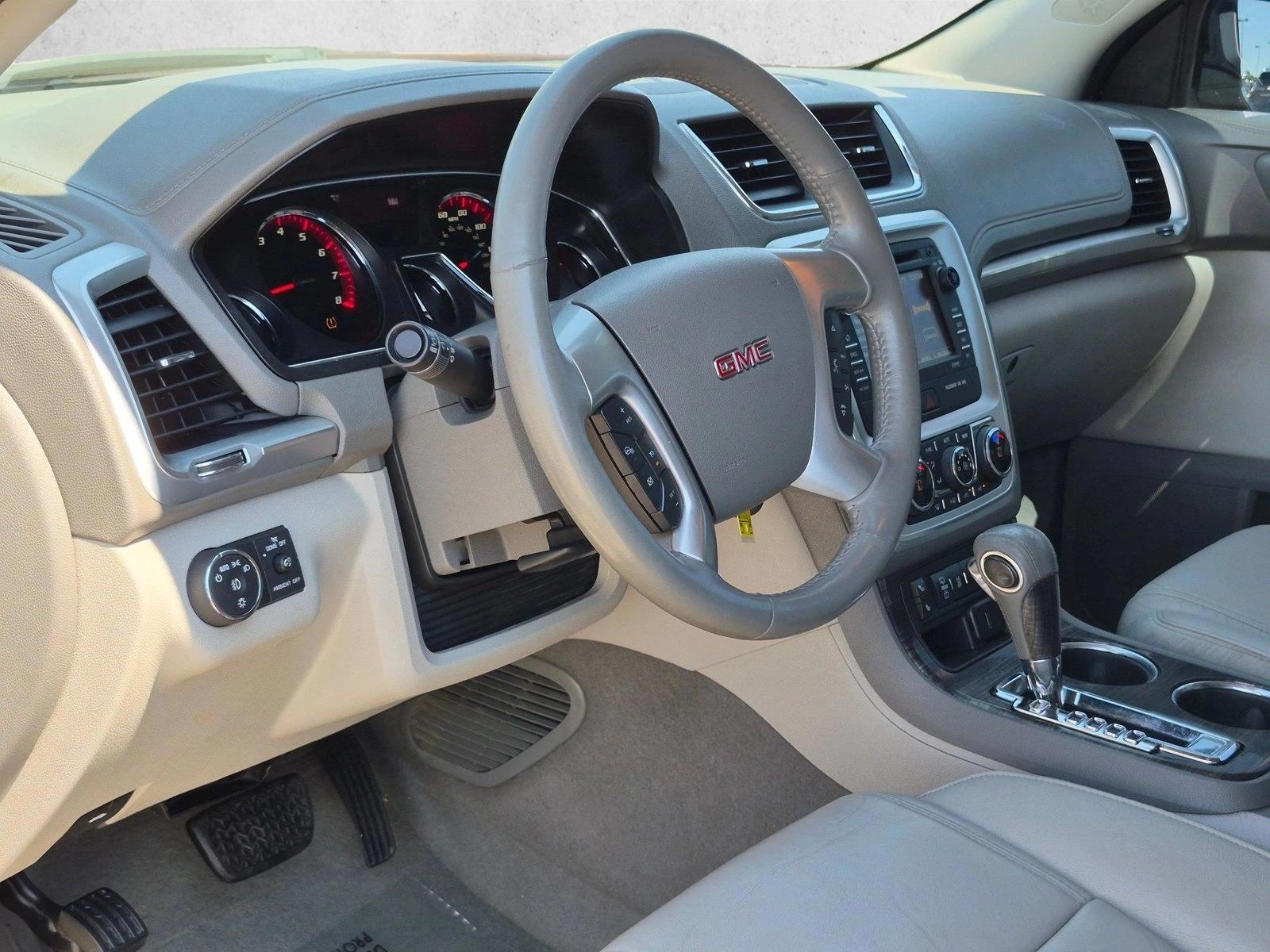 Thumbnail: 2015 GMC Acadia - 3