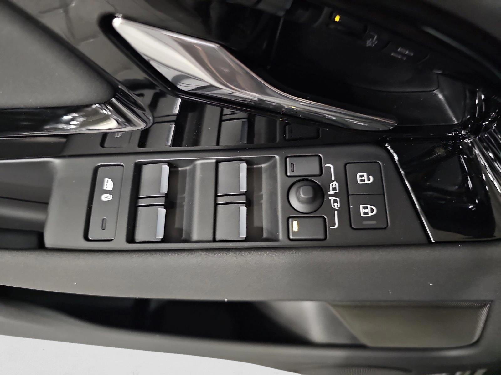 2026 Land Rover Range Rover Evoque S - Photo 26