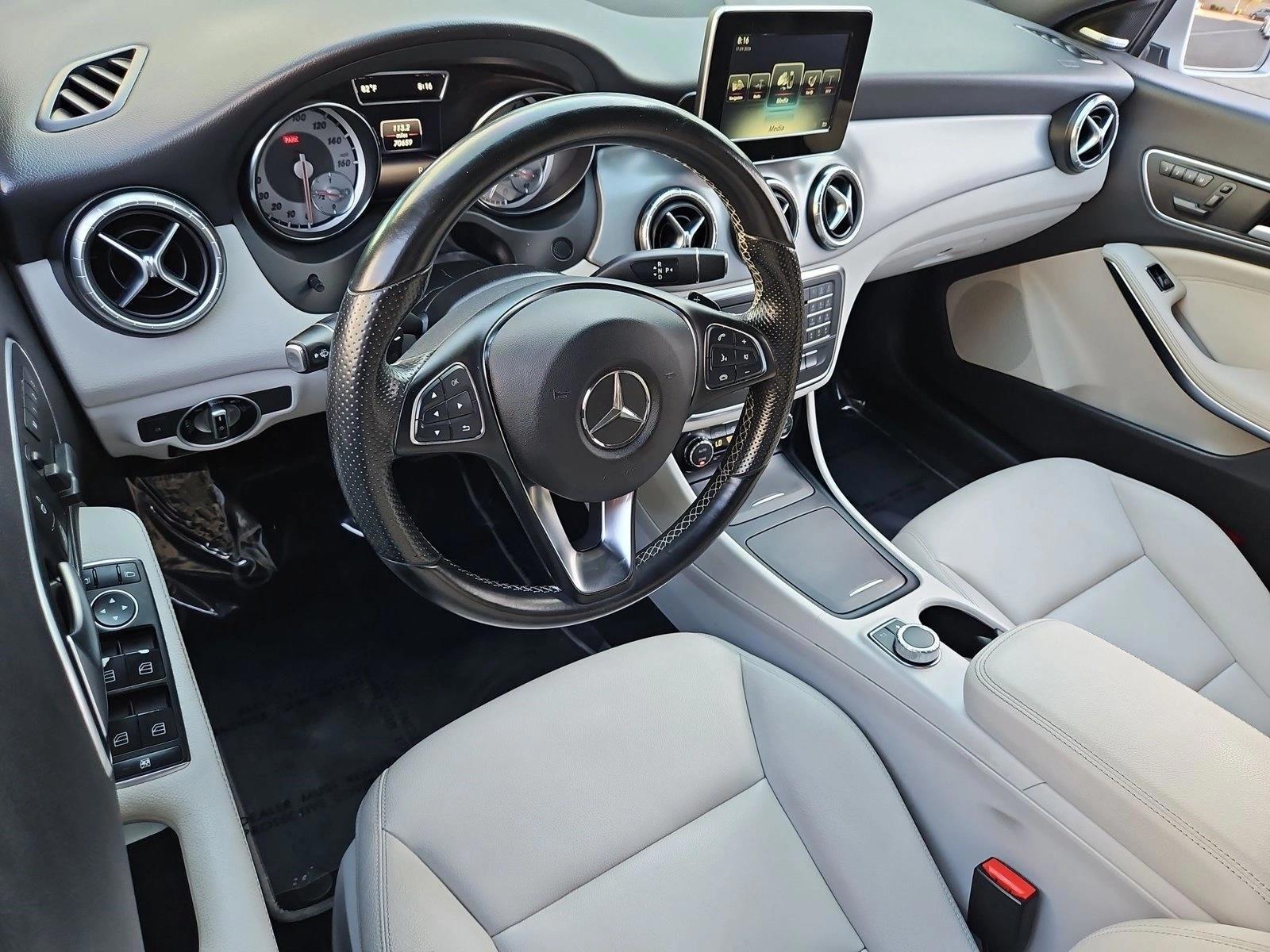 Thumbnail: 2015 Mercedes-Benz CLA - 3