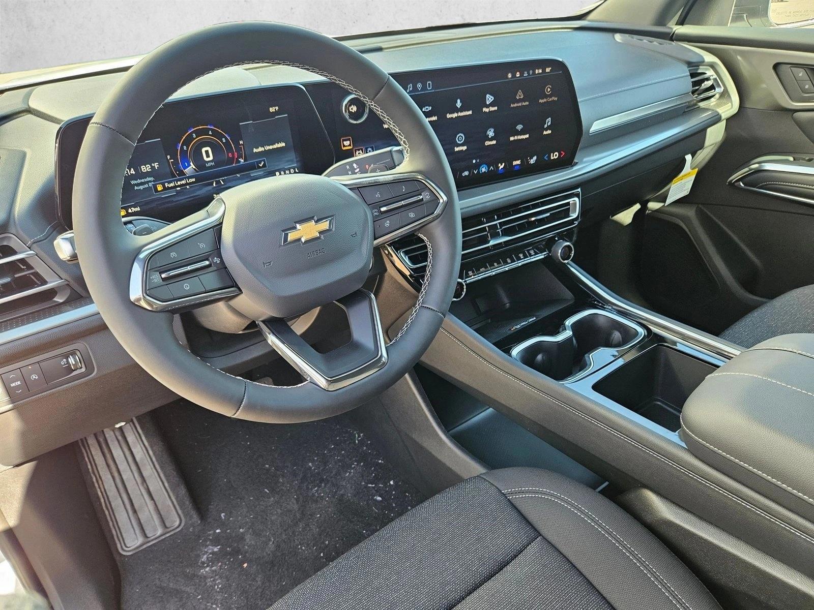 Thumbnail: 2027 Chevrolet Traverse - 3