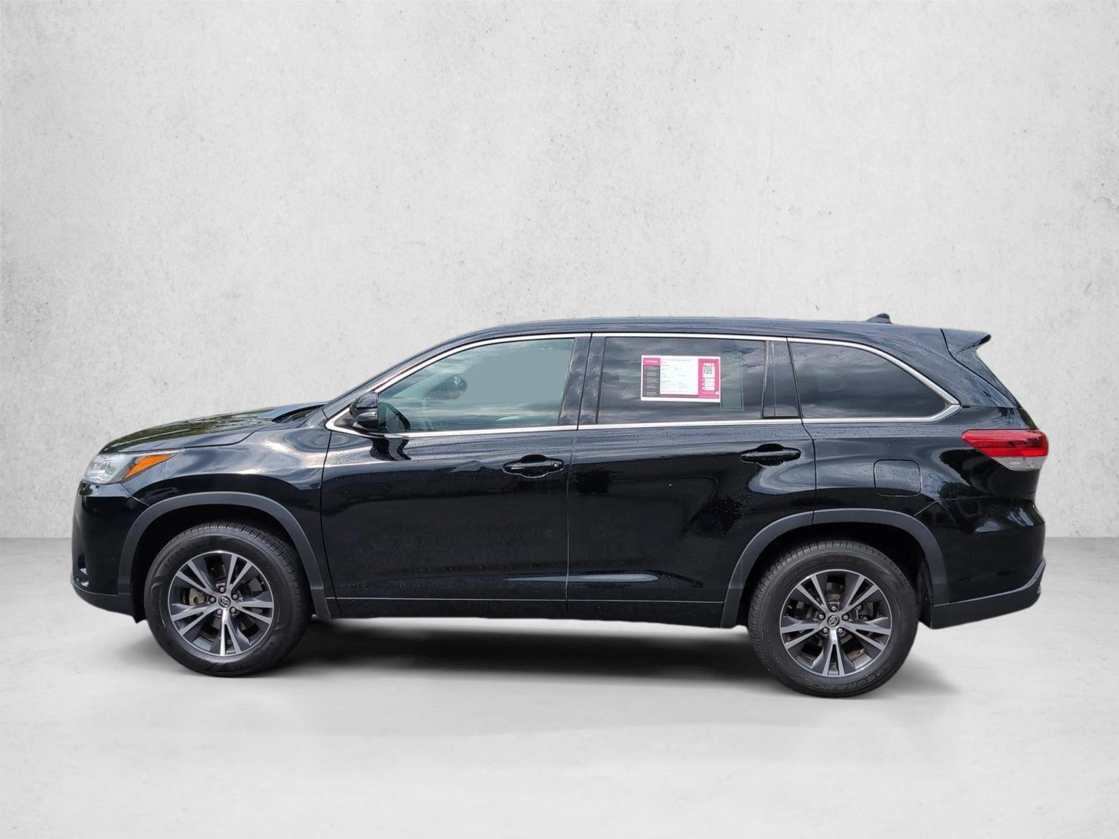 Thumbnail: 2017 Toyota Highlander - 2