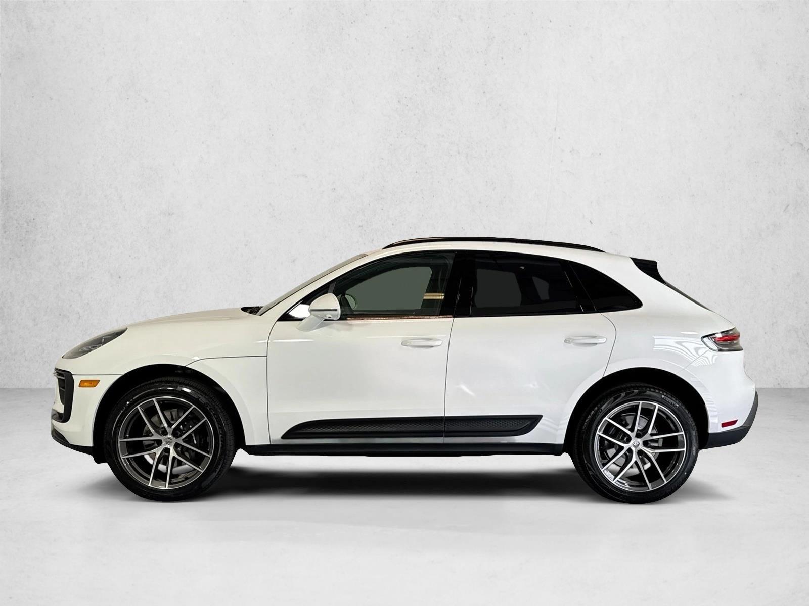 Thumbnail: 2026 Porsche Macan - 2