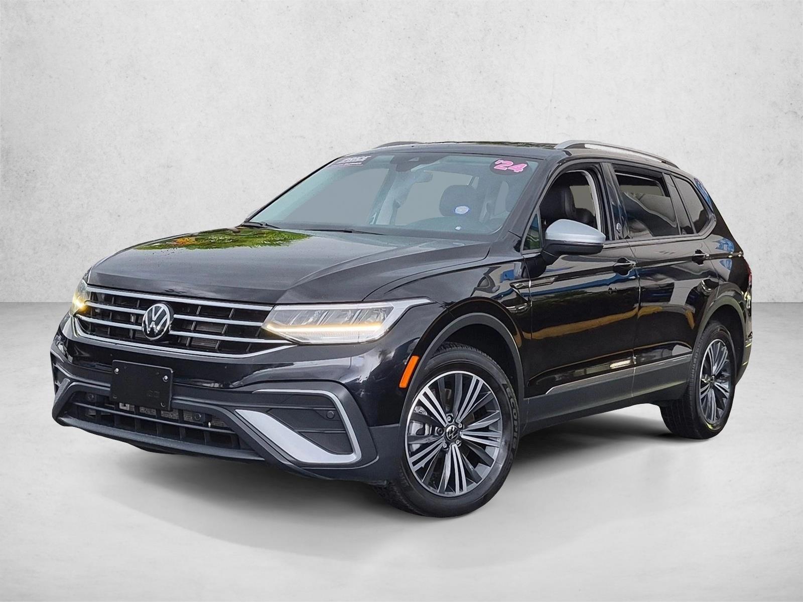 Thumbnail: 2024 Volkswagen Tiguan - 1