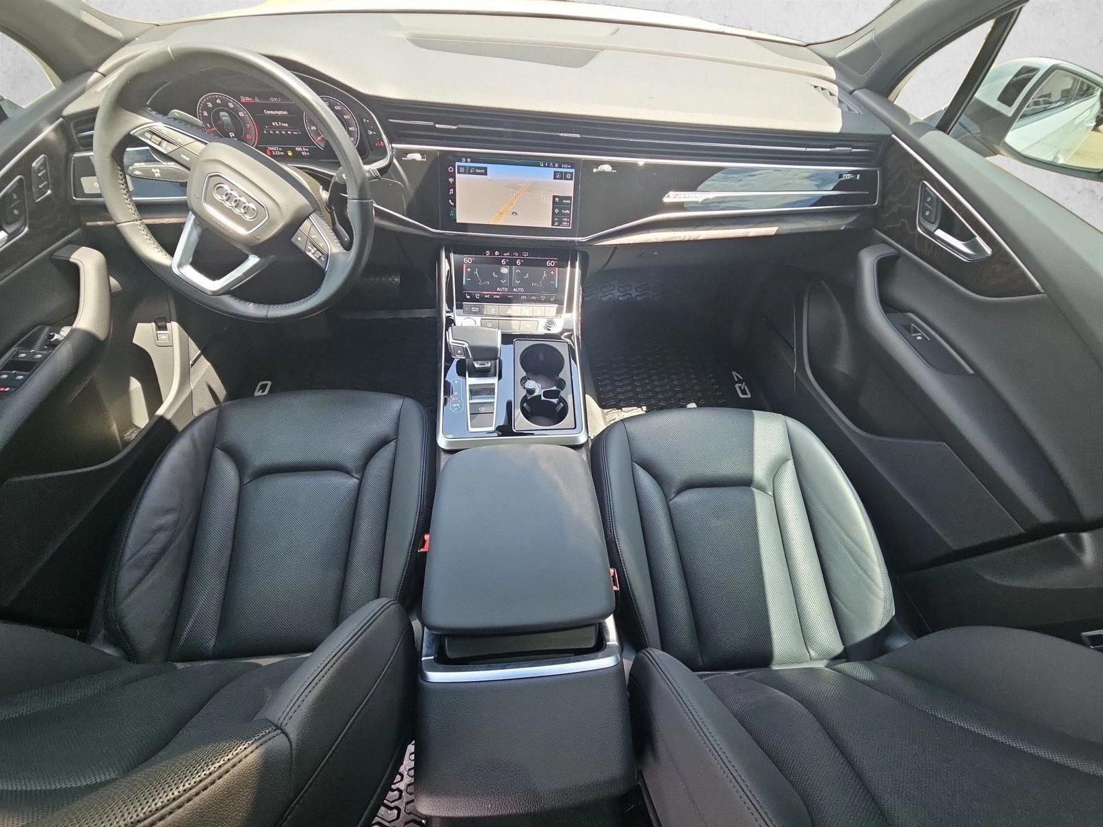 Thumbnail: 2020 Audi Q7 - 3