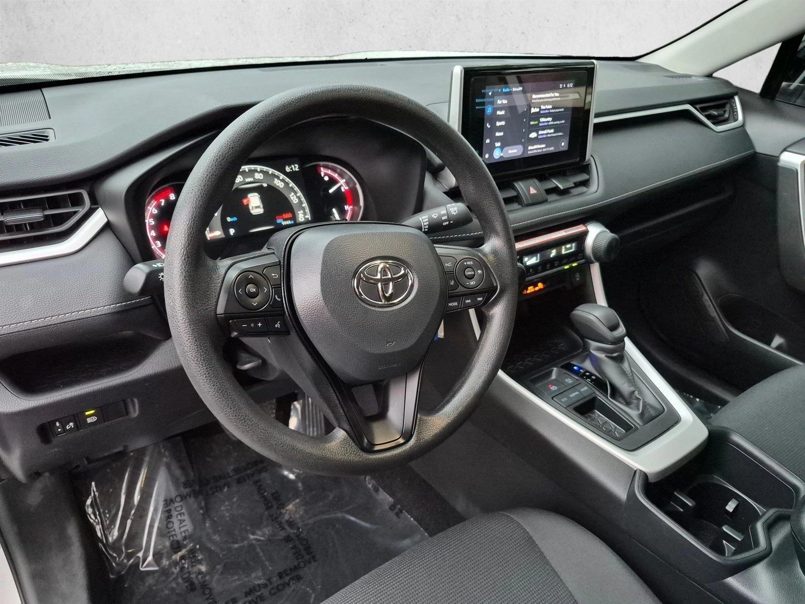 Thumbnail: 2025 Toyota RAV4 - 3