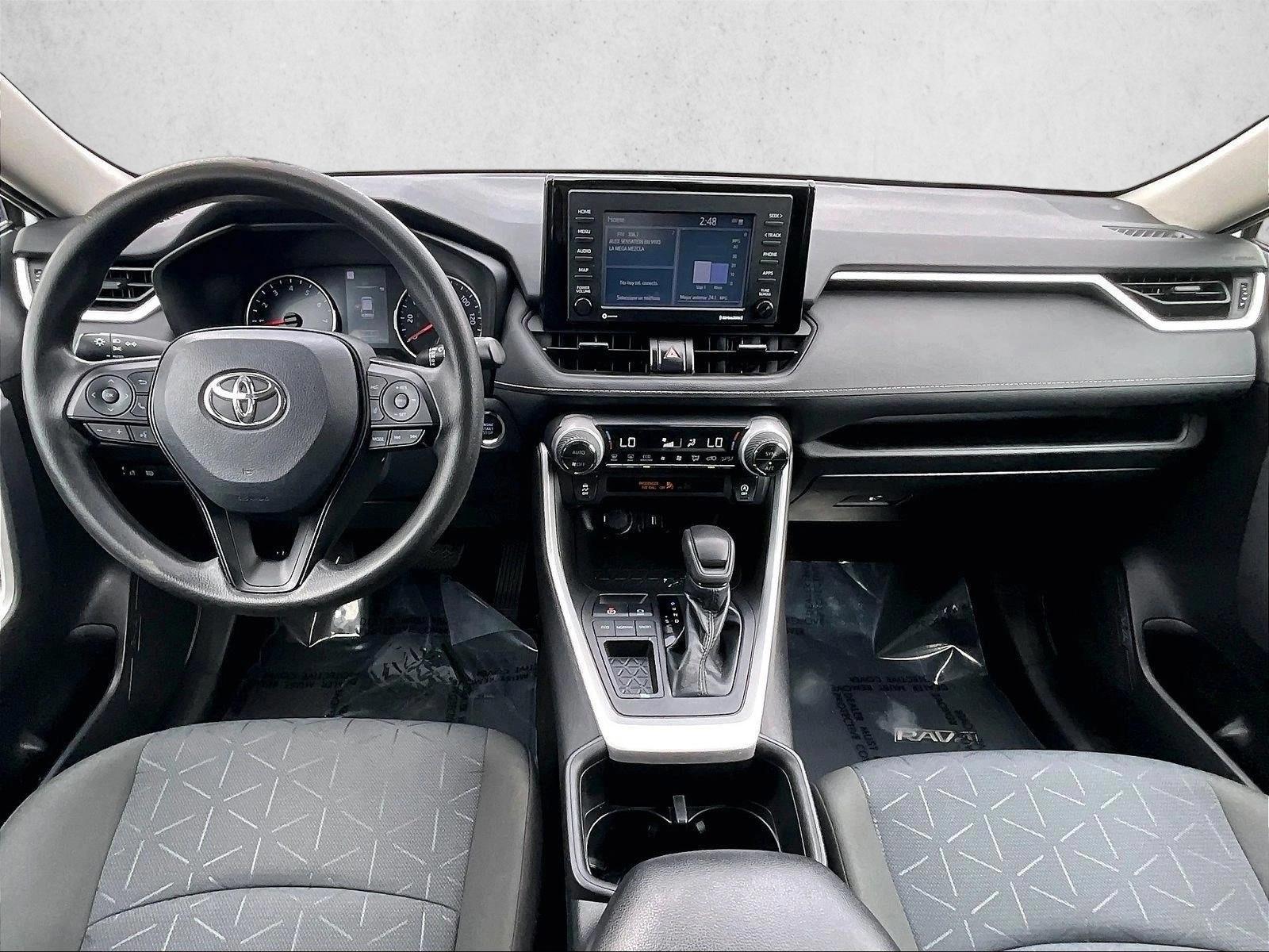 Thumbnail: 2022 Toyota RAV4 - 3
