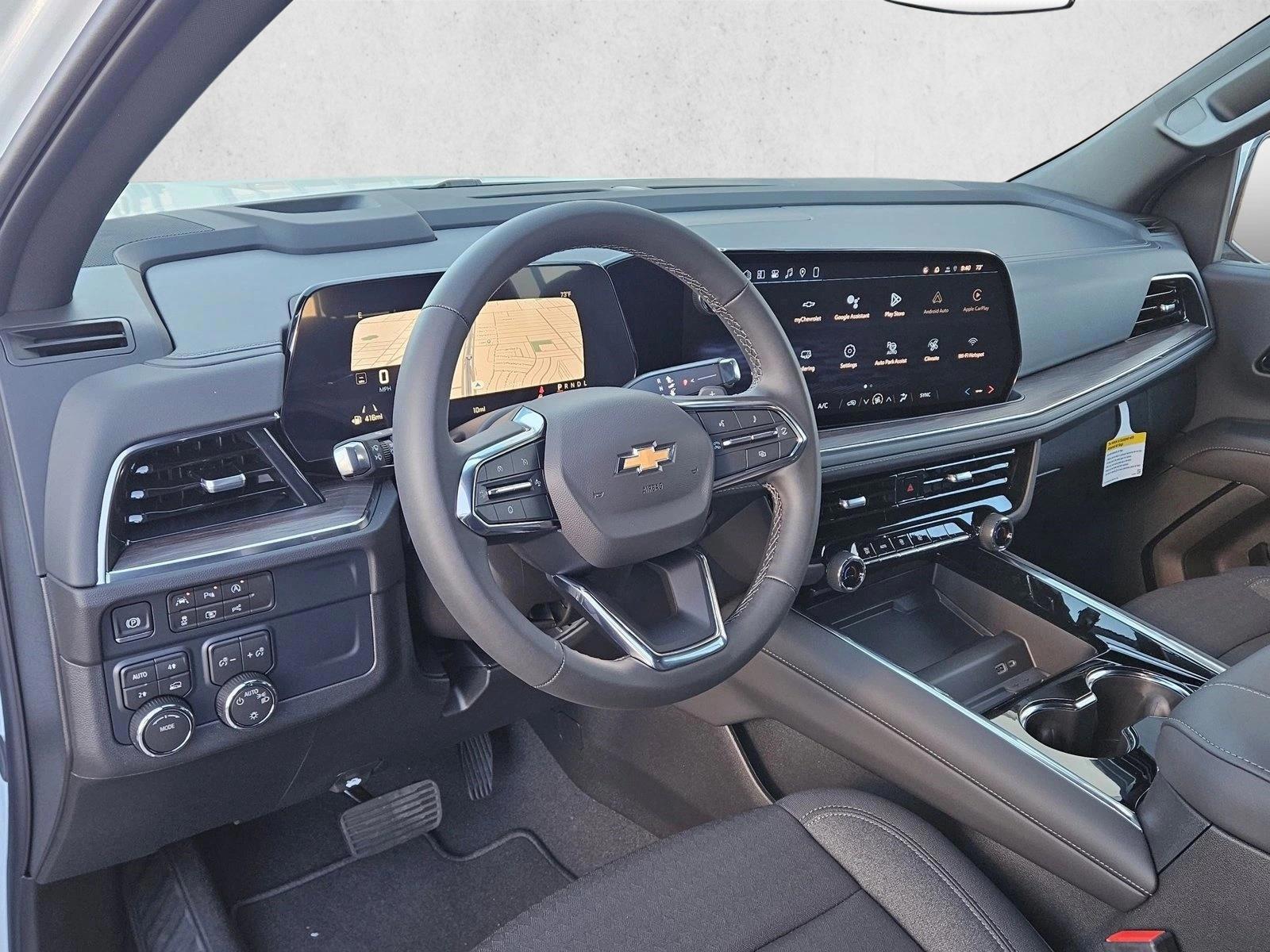 Thumbnail: 2026 Chevrolet Suburban - 3