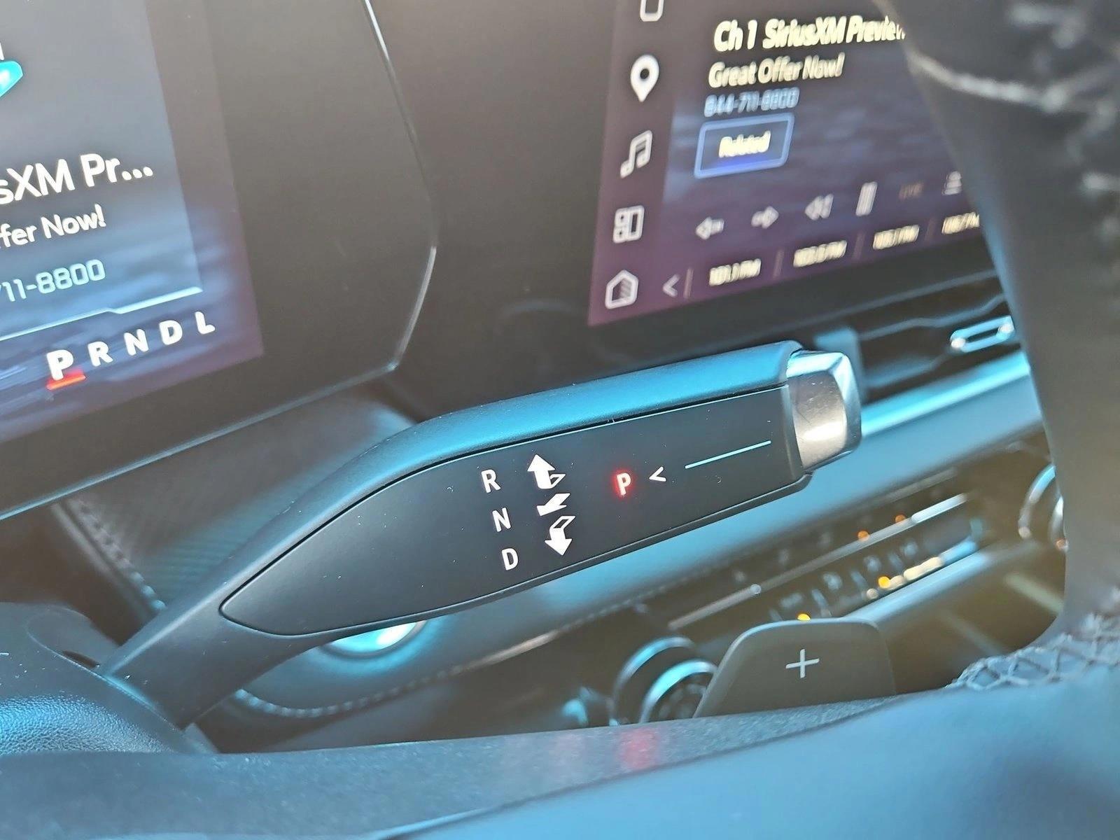 2025 Chevrolet Equinox LT - Photo 12