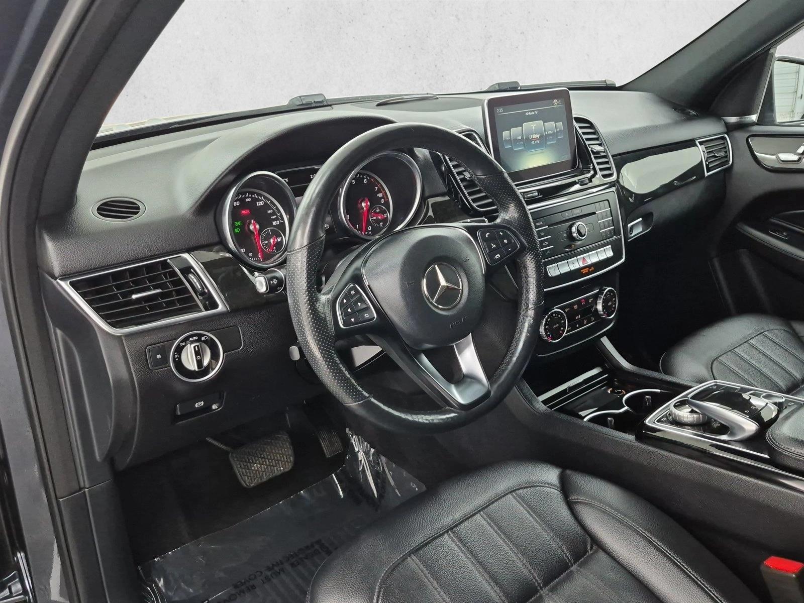 Thumbnail: 2016 Mercedes-Benz GLE - 3