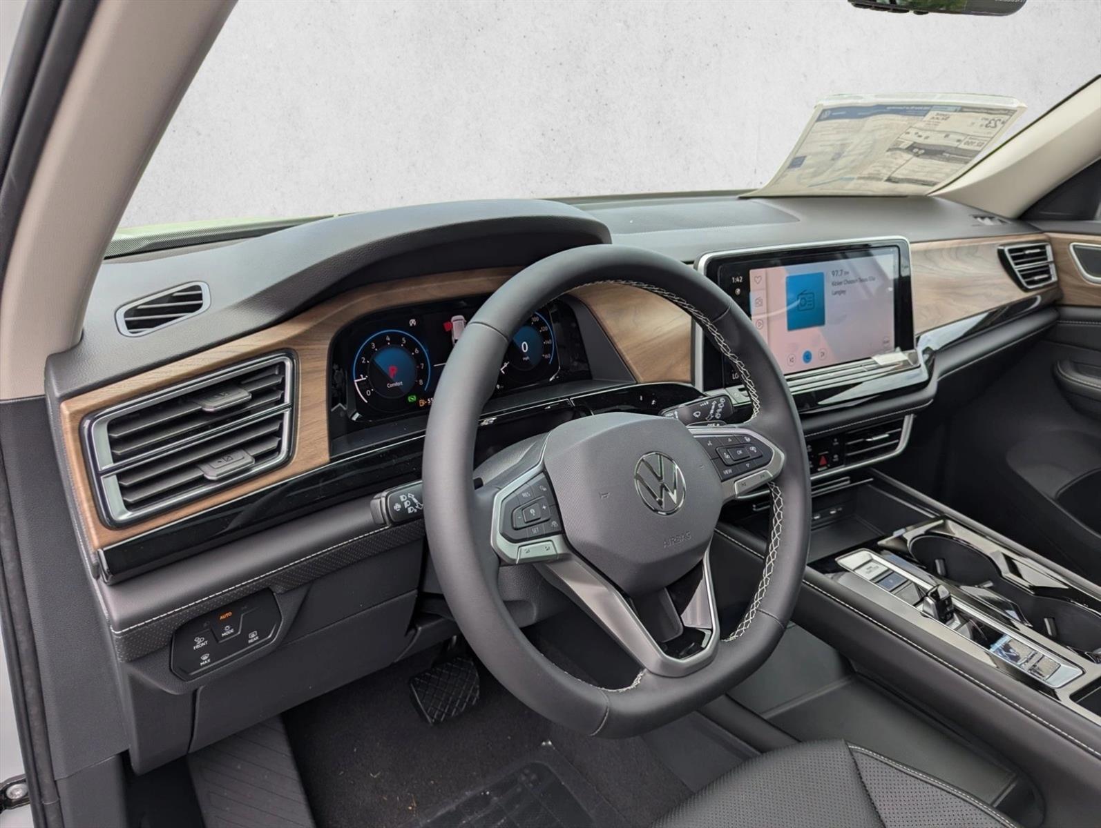 Thumbnail: 2026 Volkswagen Atlas - 3