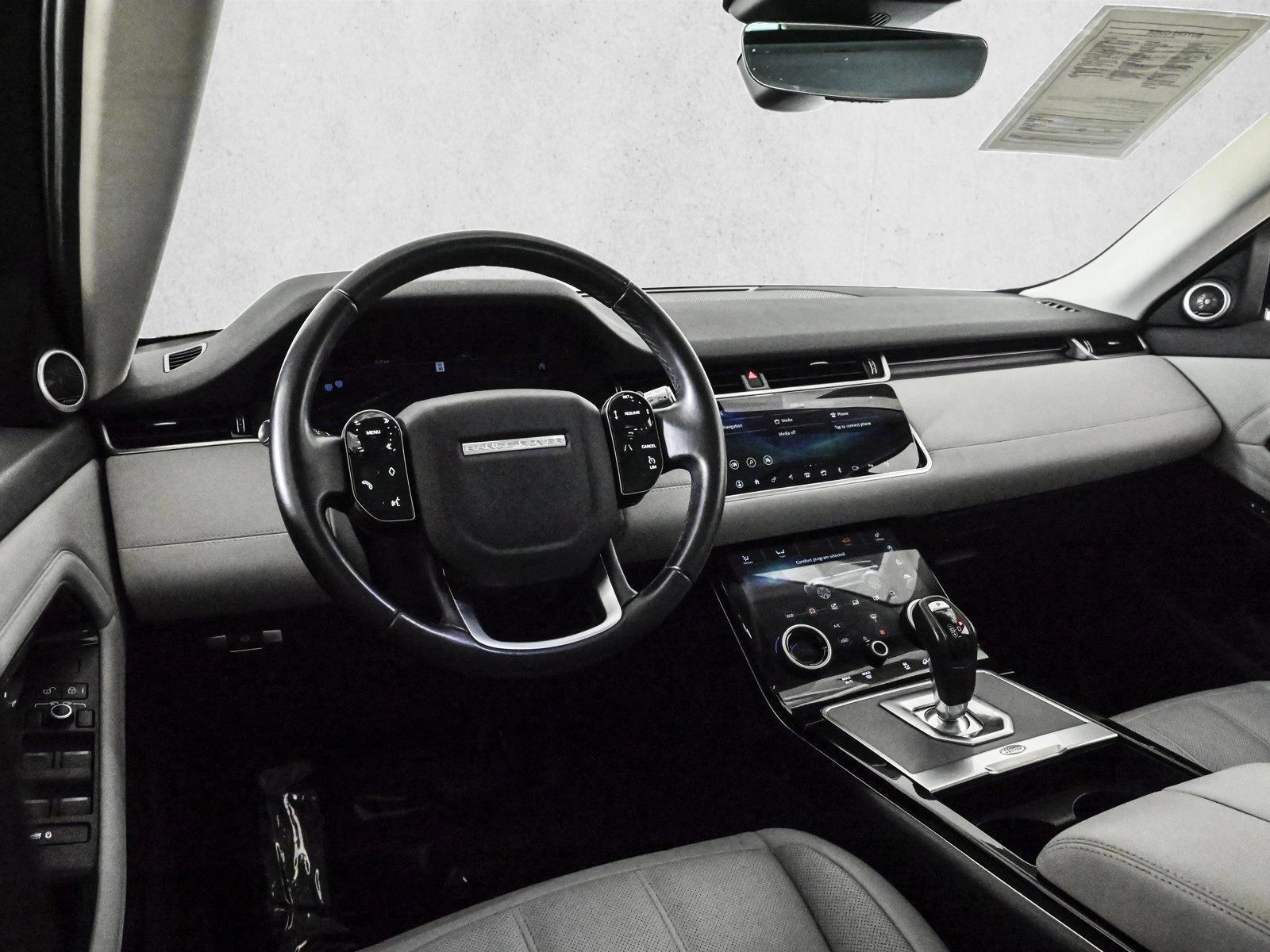 Thumbnail: 2020 Land Rover Range Rover Evoque - 3