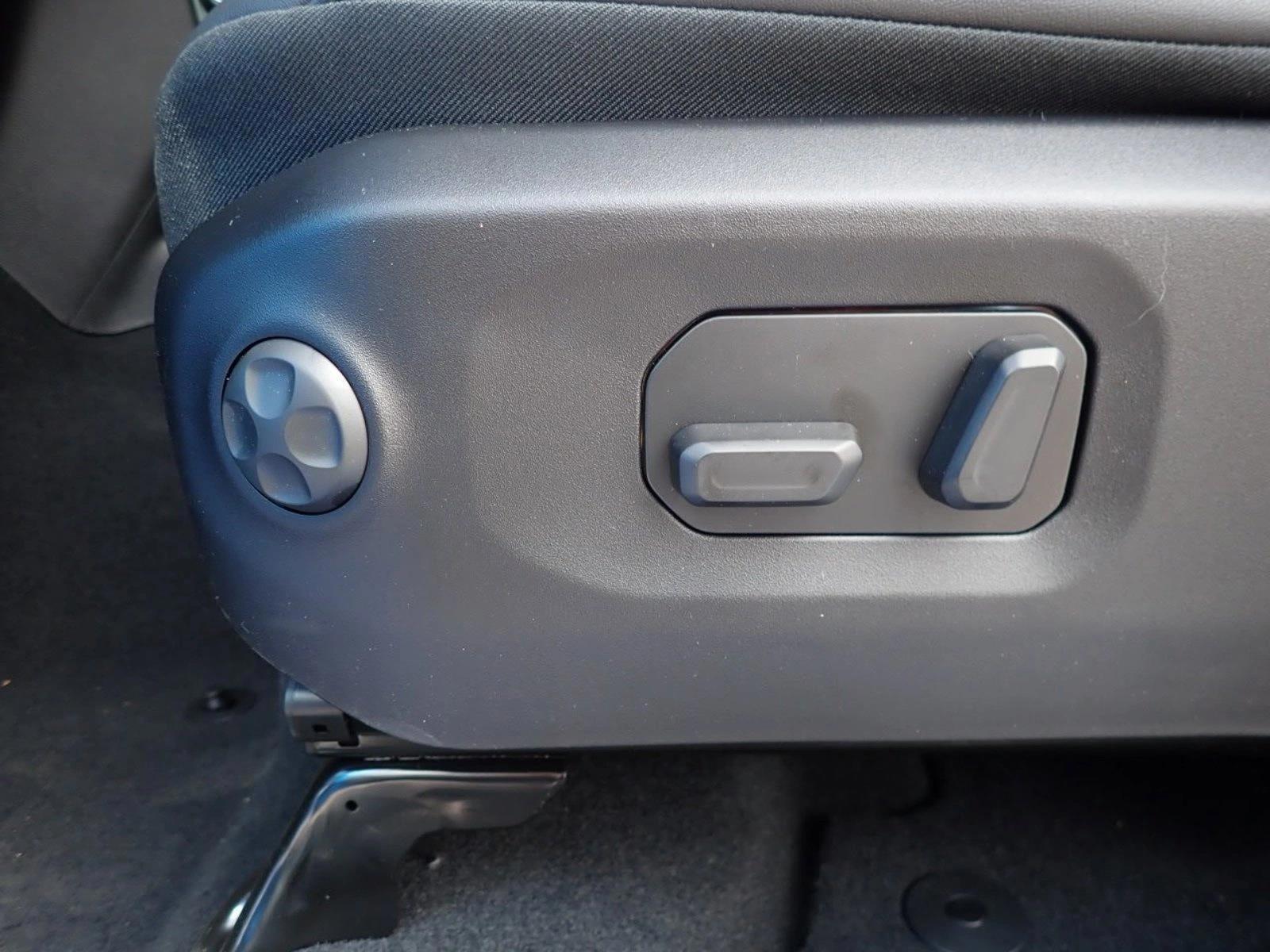 Thumbnail: 2026 Jeep Wrangler - 3