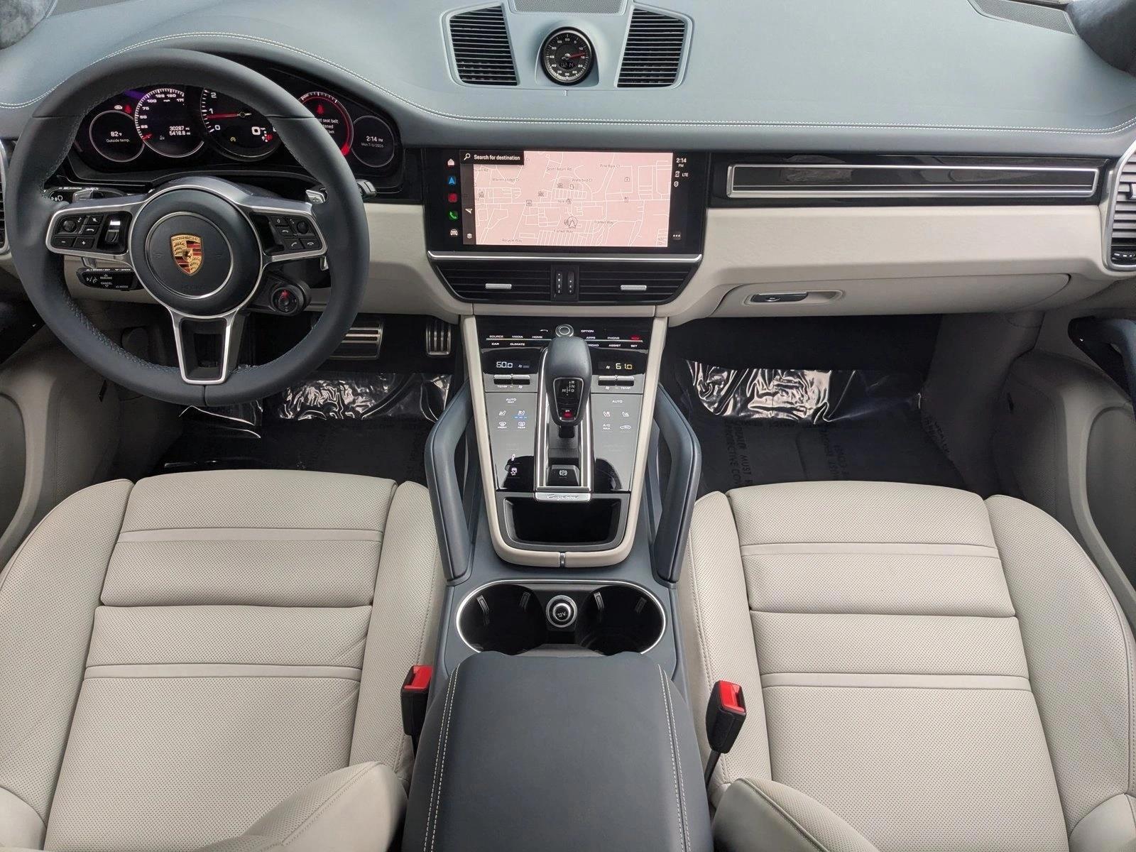 Thumbnail: 2023 Porsche Cayenne - 3
