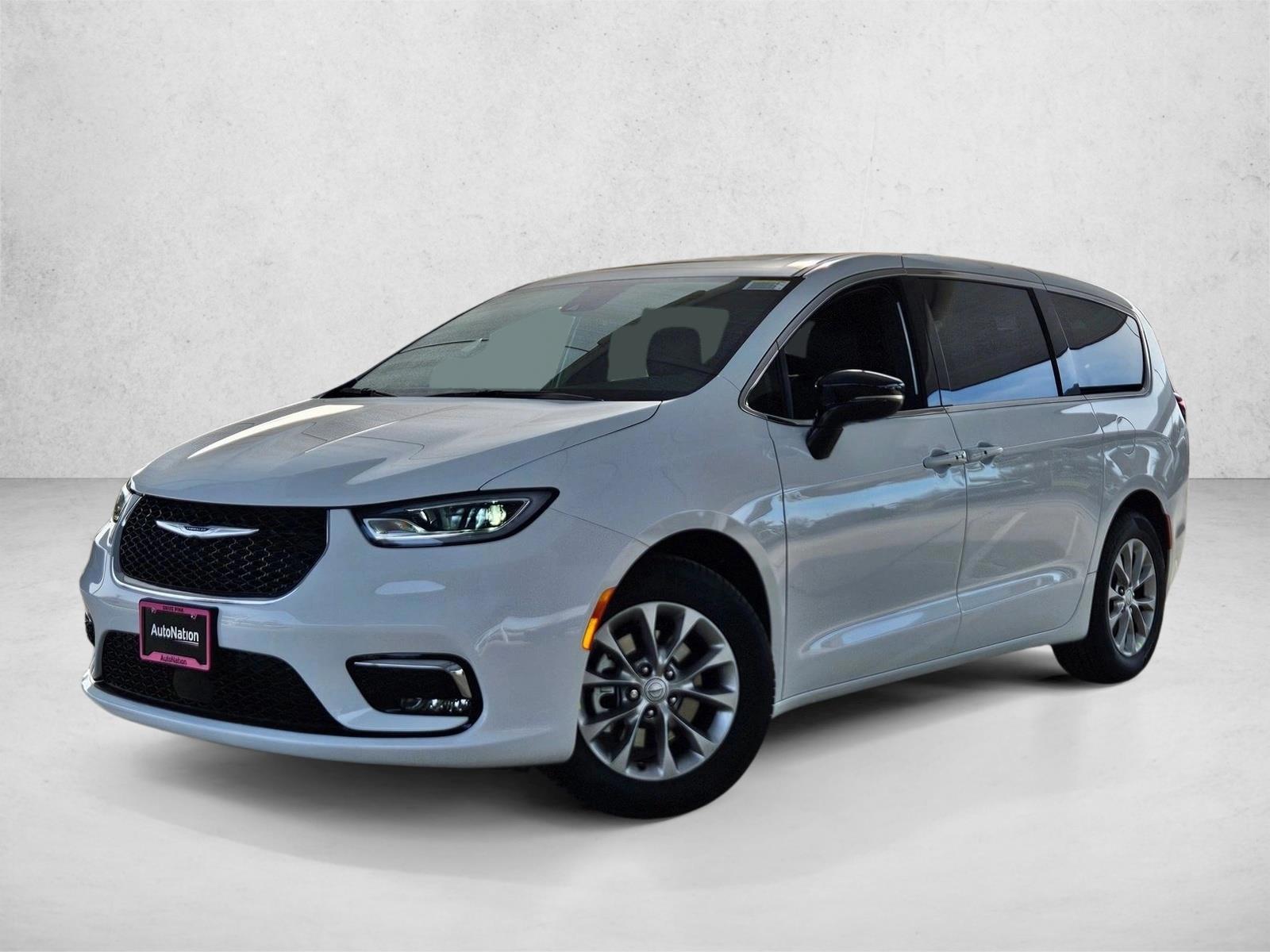 Thumbnail: 2026 Chrysler Pacifica - 1
