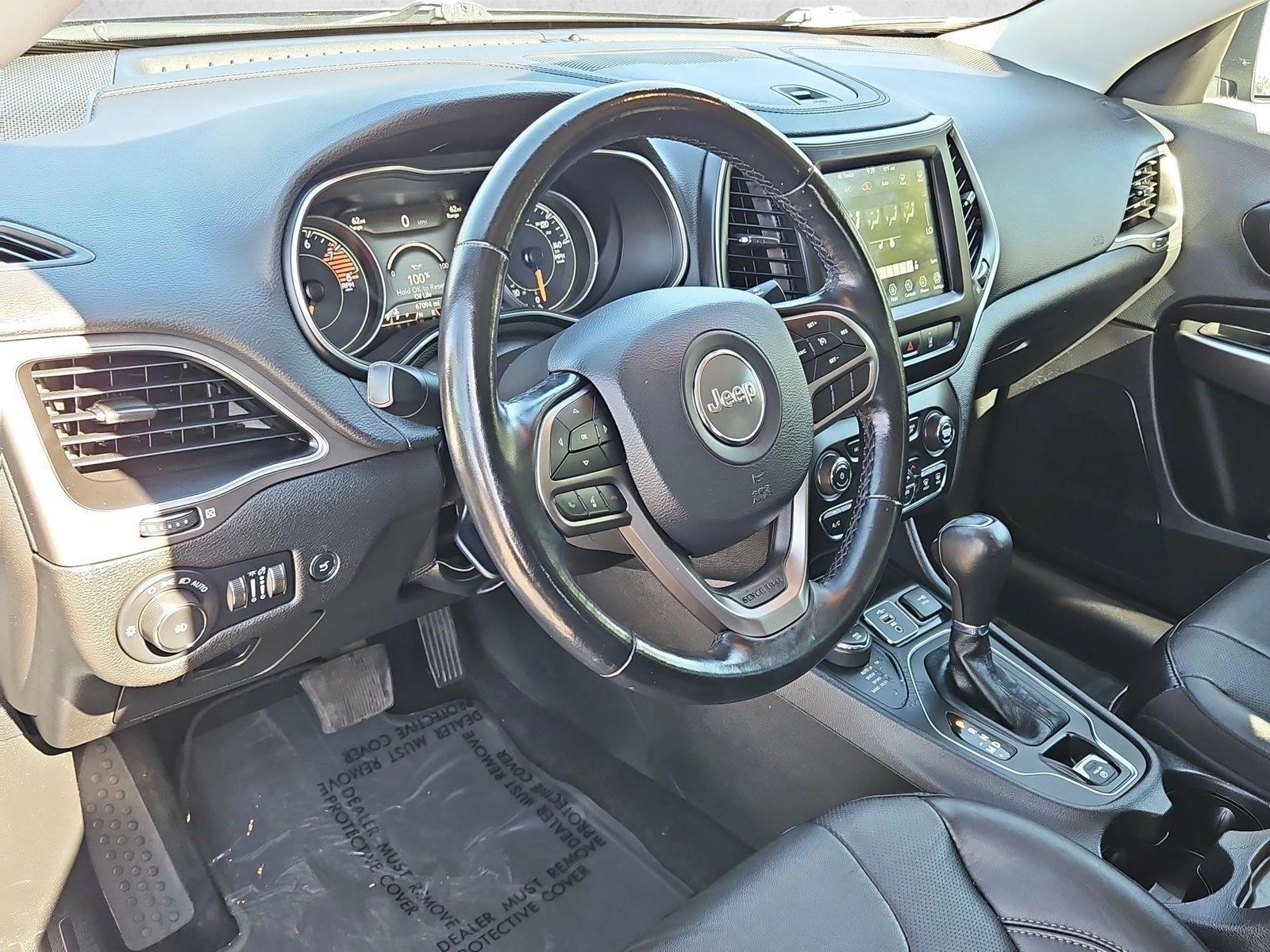 Thumbnail: 2021 Jeep Cherokee - 3