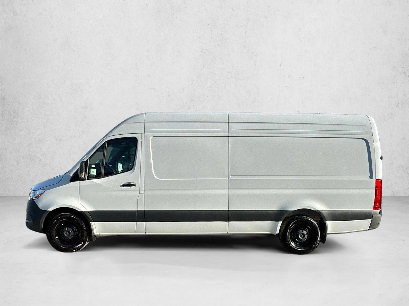 Thumbnail: 2026 Mercedes-Benz Sprinter - 2