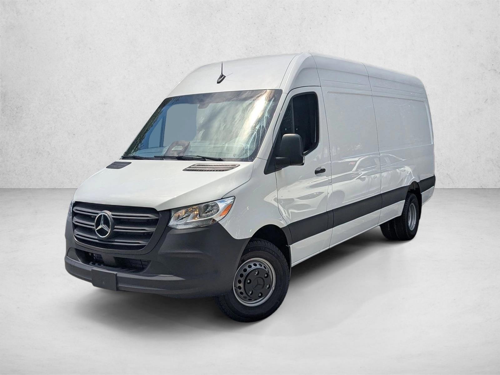 Thumbnail: 2026 Mercedes-Benz Sprinter - 1