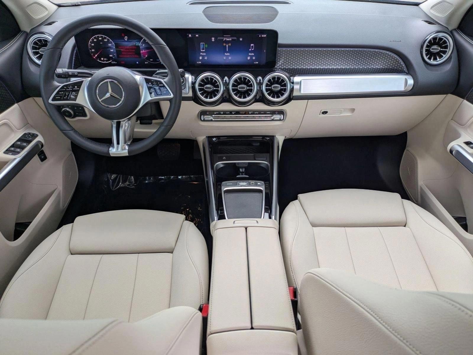 Thumbnail: 2026 Mercedes-Benz GLB - 3