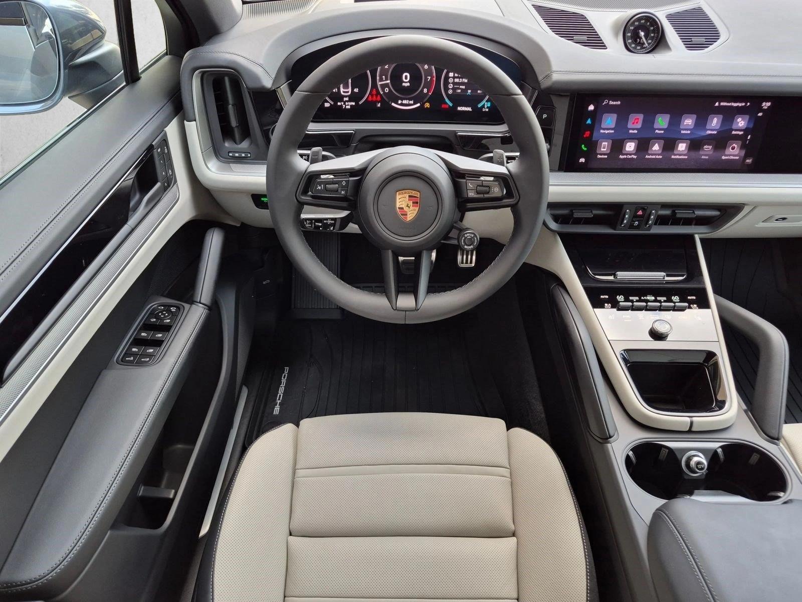 Thumbnail: 2026 Porsche Cayenne - 3