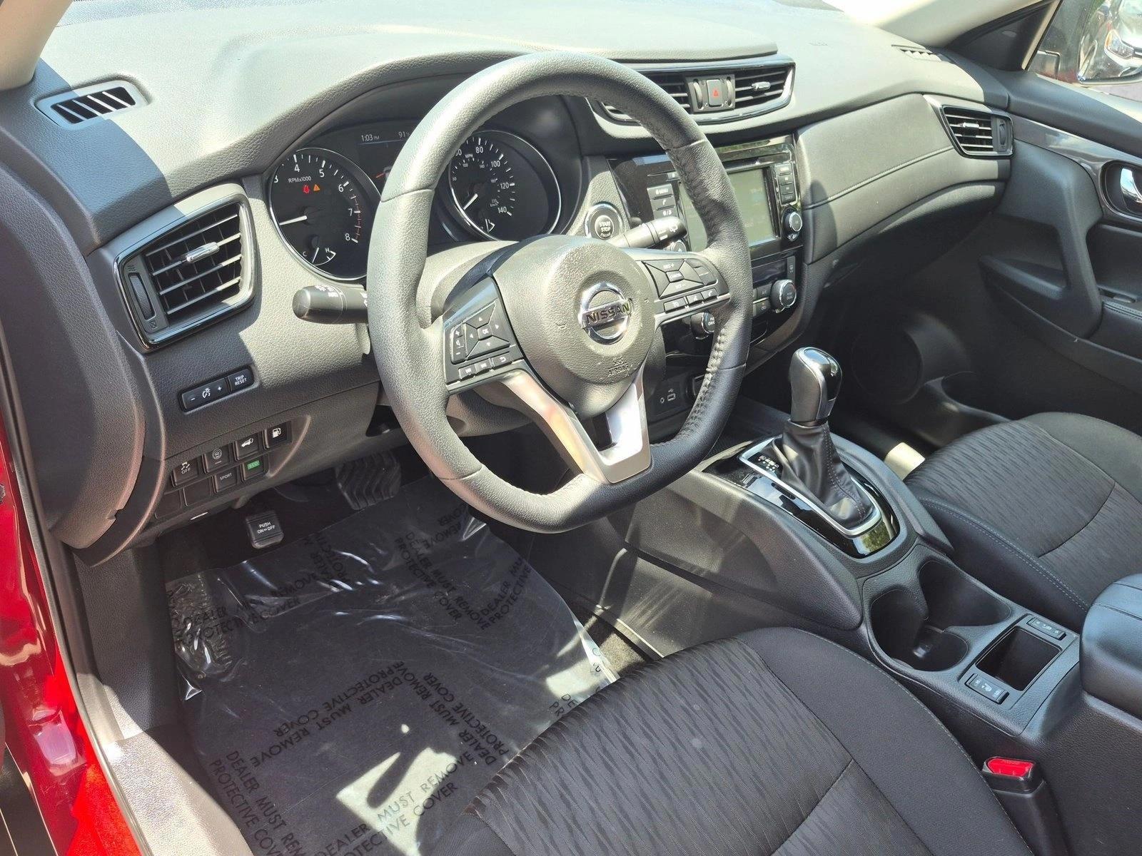 Thumbnail: 2020 Nissan Rogue - 3