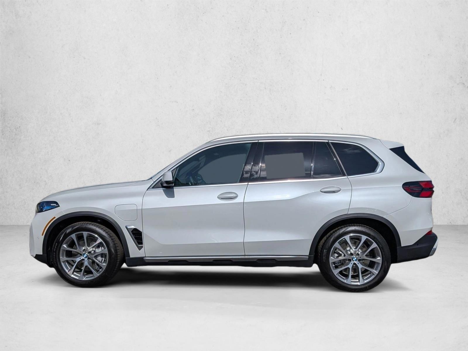Thumbnail: 2026 BMW X5 - 2