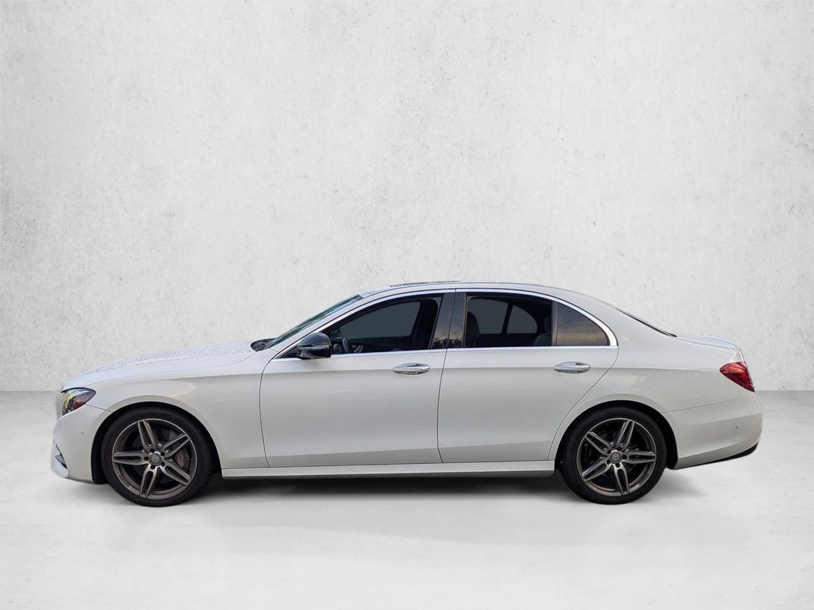 Thumbnail: 2017 Mercedes-Benz E-Class - 2