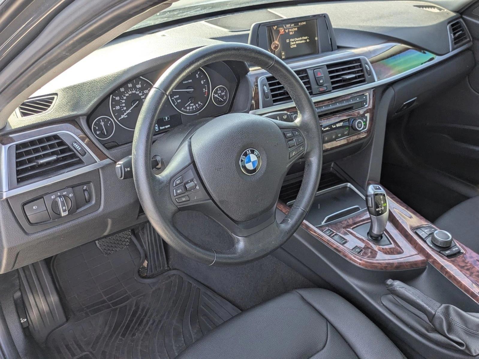 Thumbnail: 2016 BMW 3 Series - 3