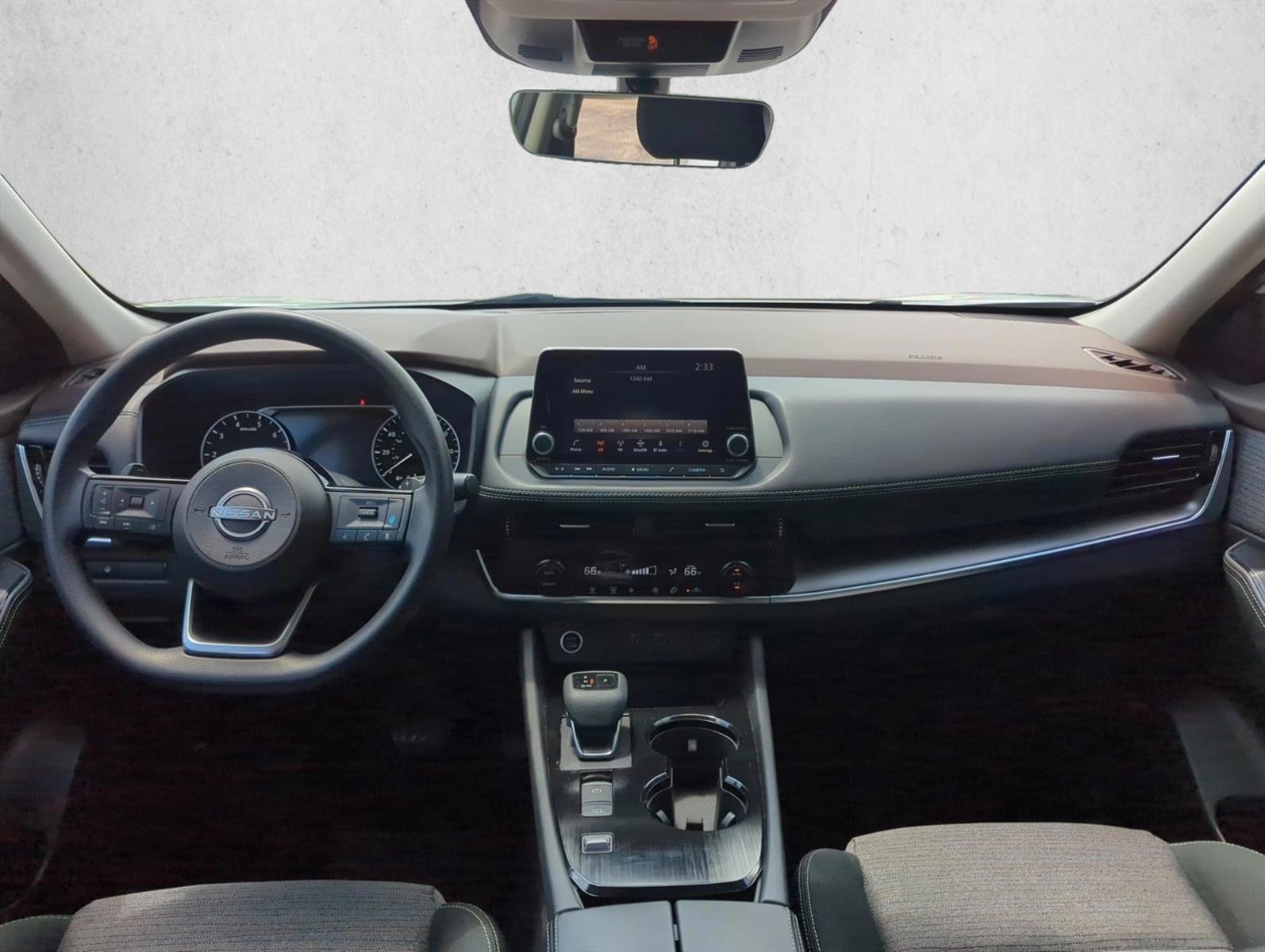 Thumbnail: 2022 Nissan Rogue - 3