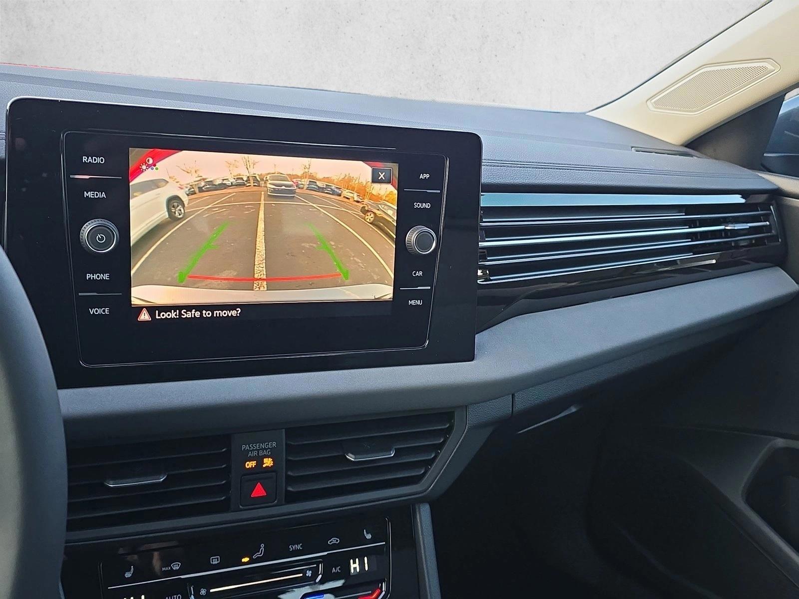 2026 Volkswagen Jetta SE - Photo 13