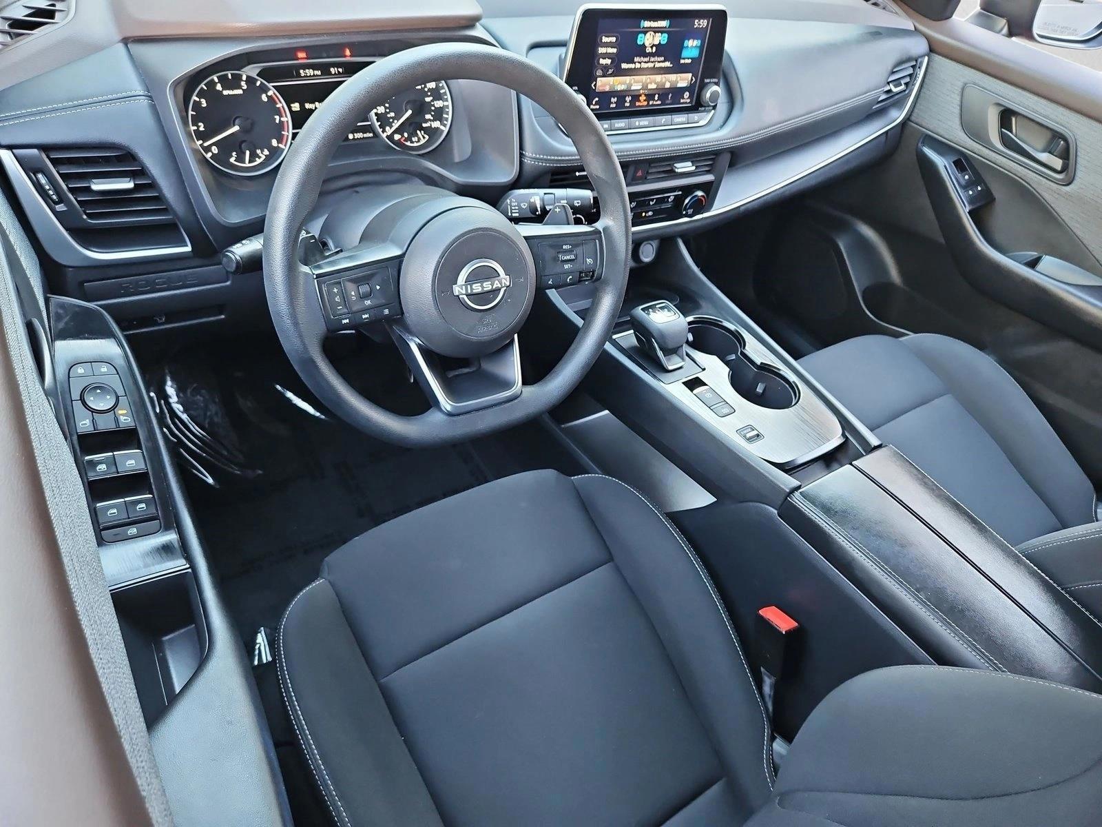 Thumbnail: 2023 Nissan Rogue - 3