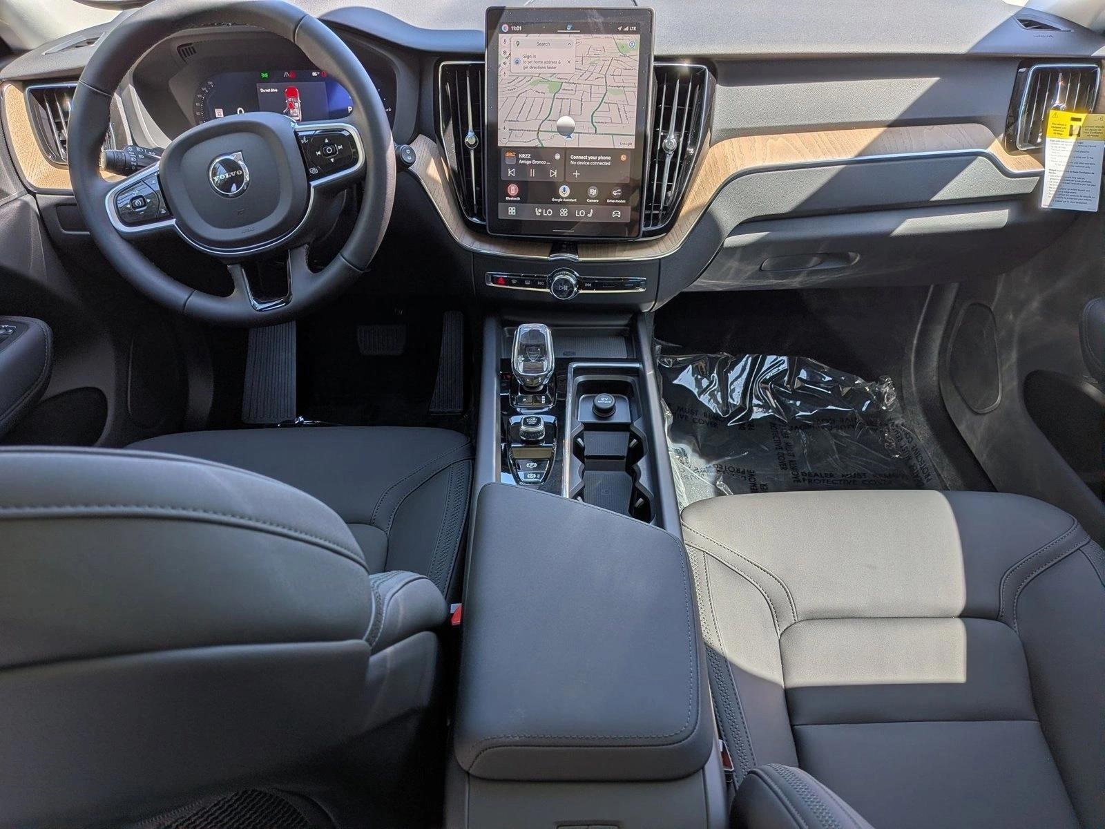 Thumbnail: 2026 Volvo XC60 - 4