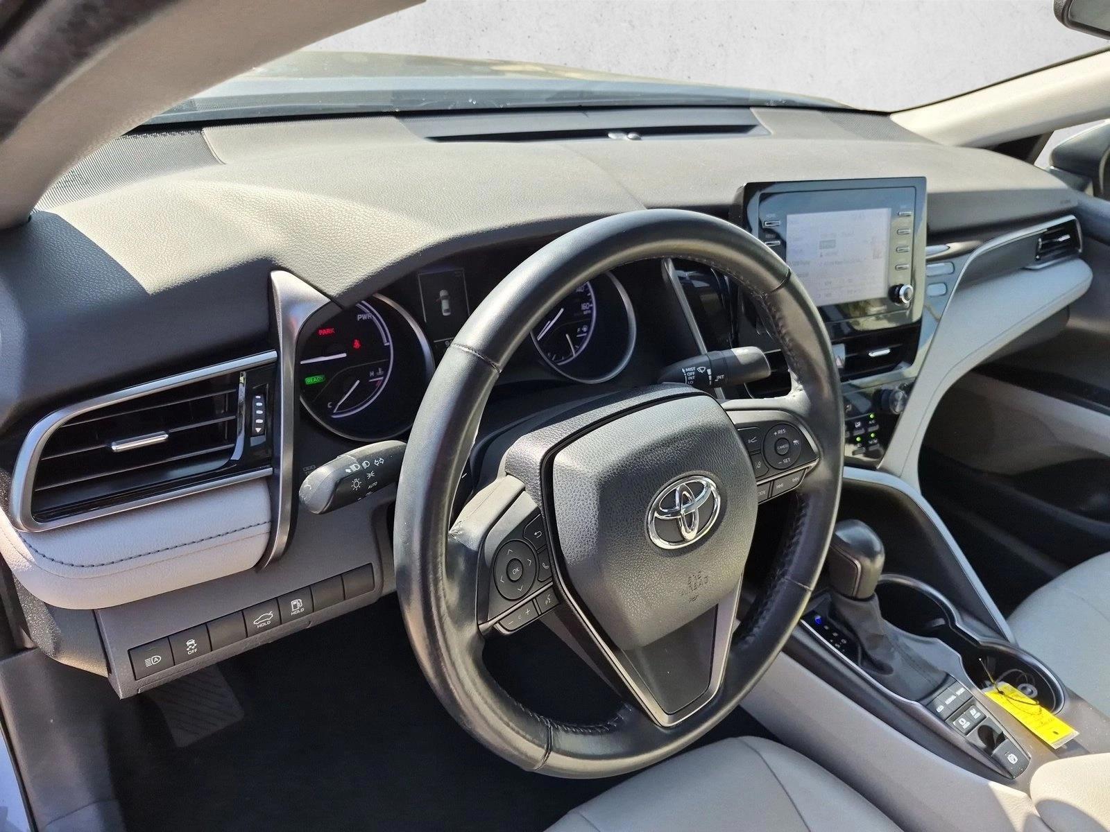 Thumbnail: 2021 Toyota Camry - 3