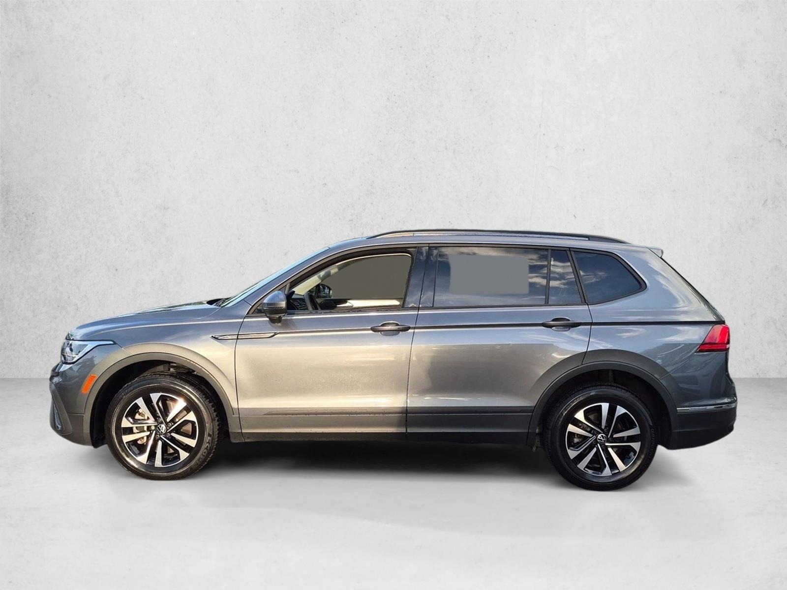 Thumbnail: 2022 Volkswagen Tiguan - 2