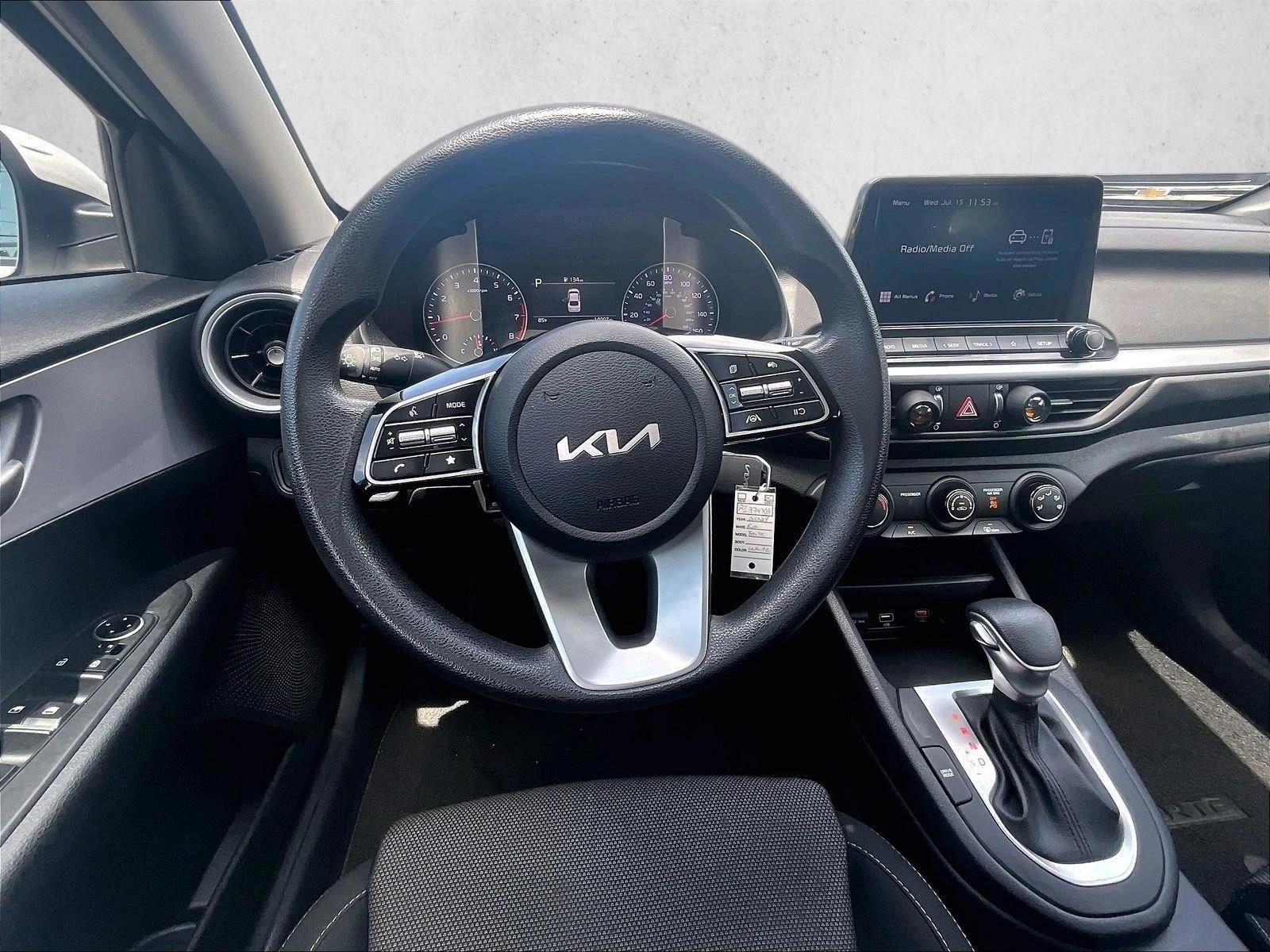 Thumbnail: 2024 Kia Forte - 3
