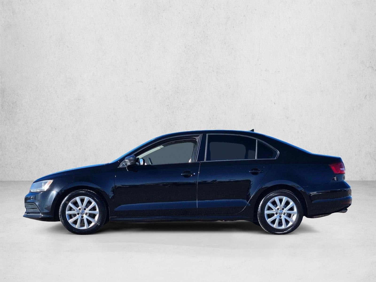 Thumbnail: 2015 Volkswagen Jetta - 2