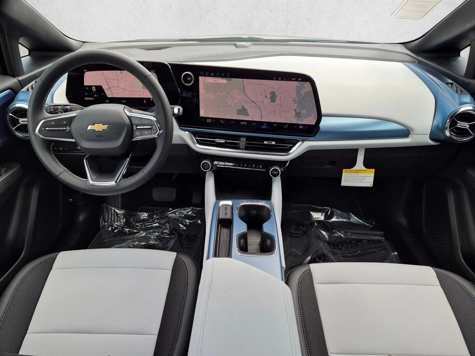 Thumbnail: 2026 Chevrolet Equinox - 4