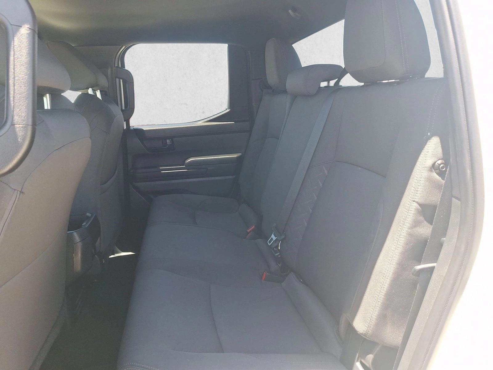 2025 Toyota Tacoma SR5 - Photo 16