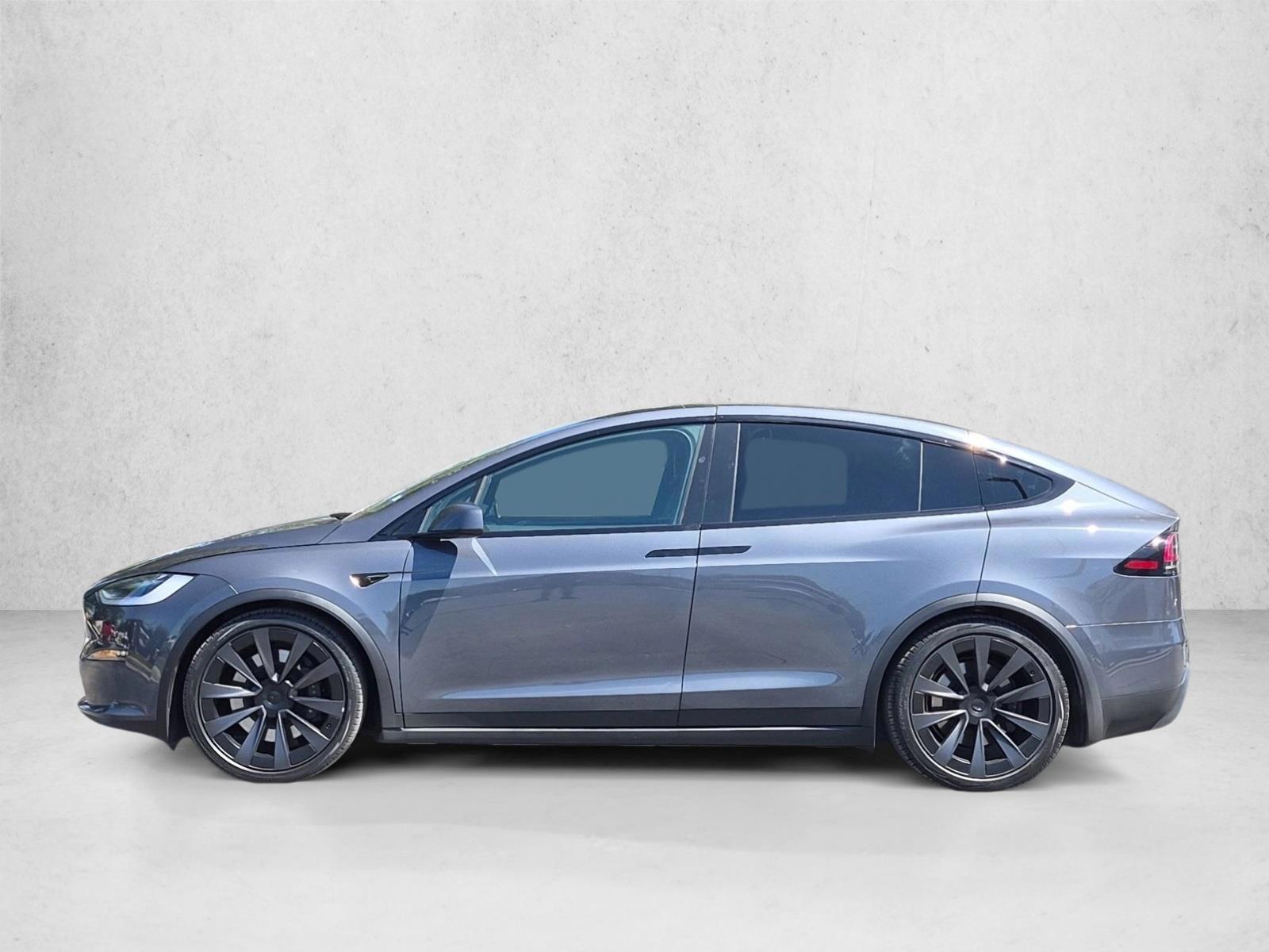 Thumbnail: 2022 Tesla Model X - 2