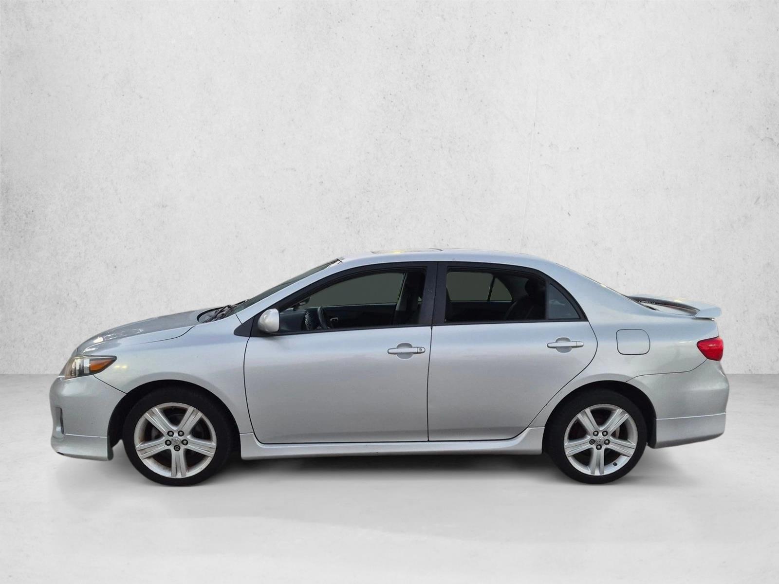 Thumbnail: 2013 Toyota Corolla - 2