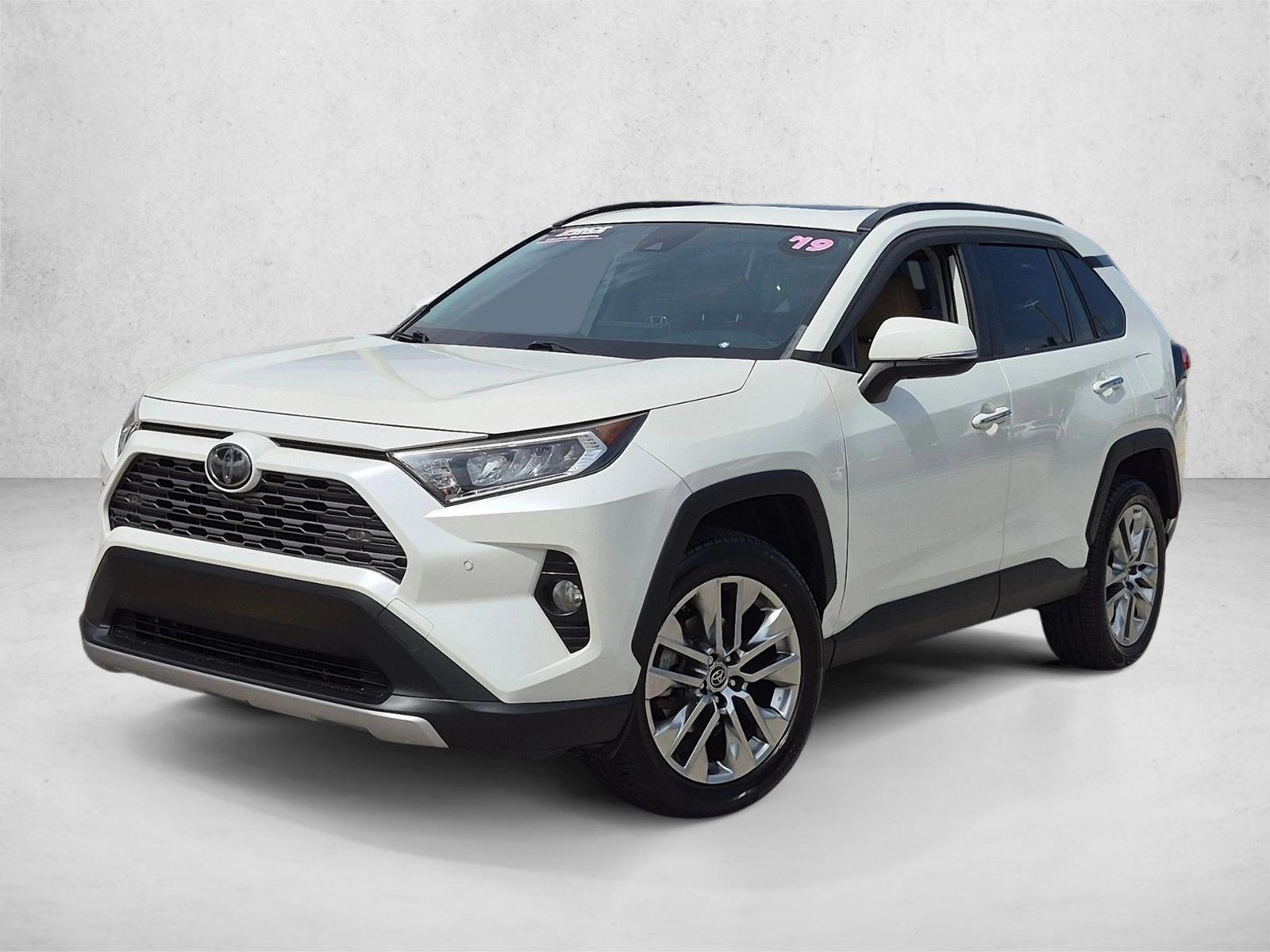 Thumbnail: 2019 Toyota RAV4 - 1