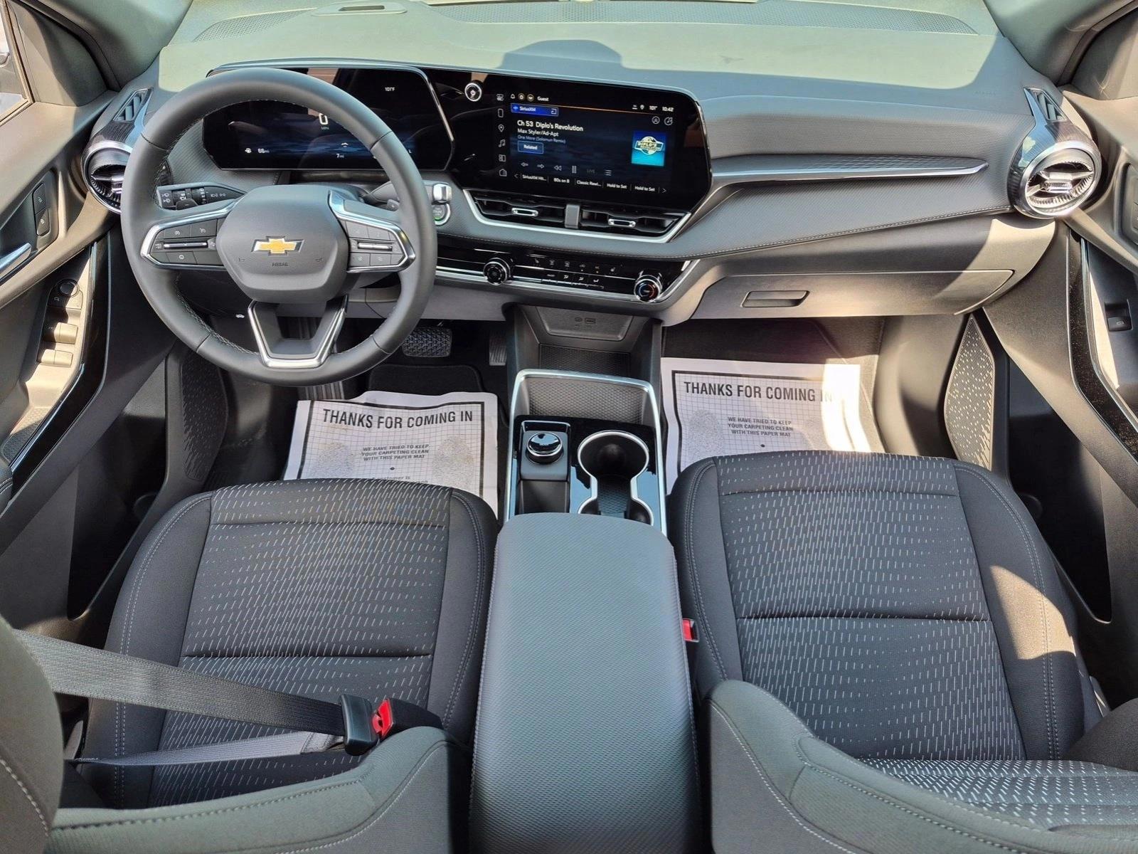 Thumbnail: 2026 Chevrolet Equinox - 3