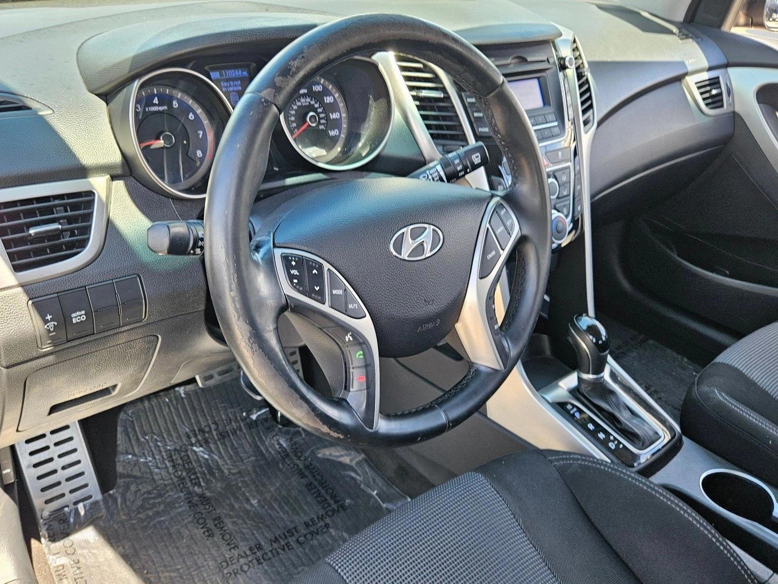 Thumbnail: 2013 Hyundai Elantra - 3
