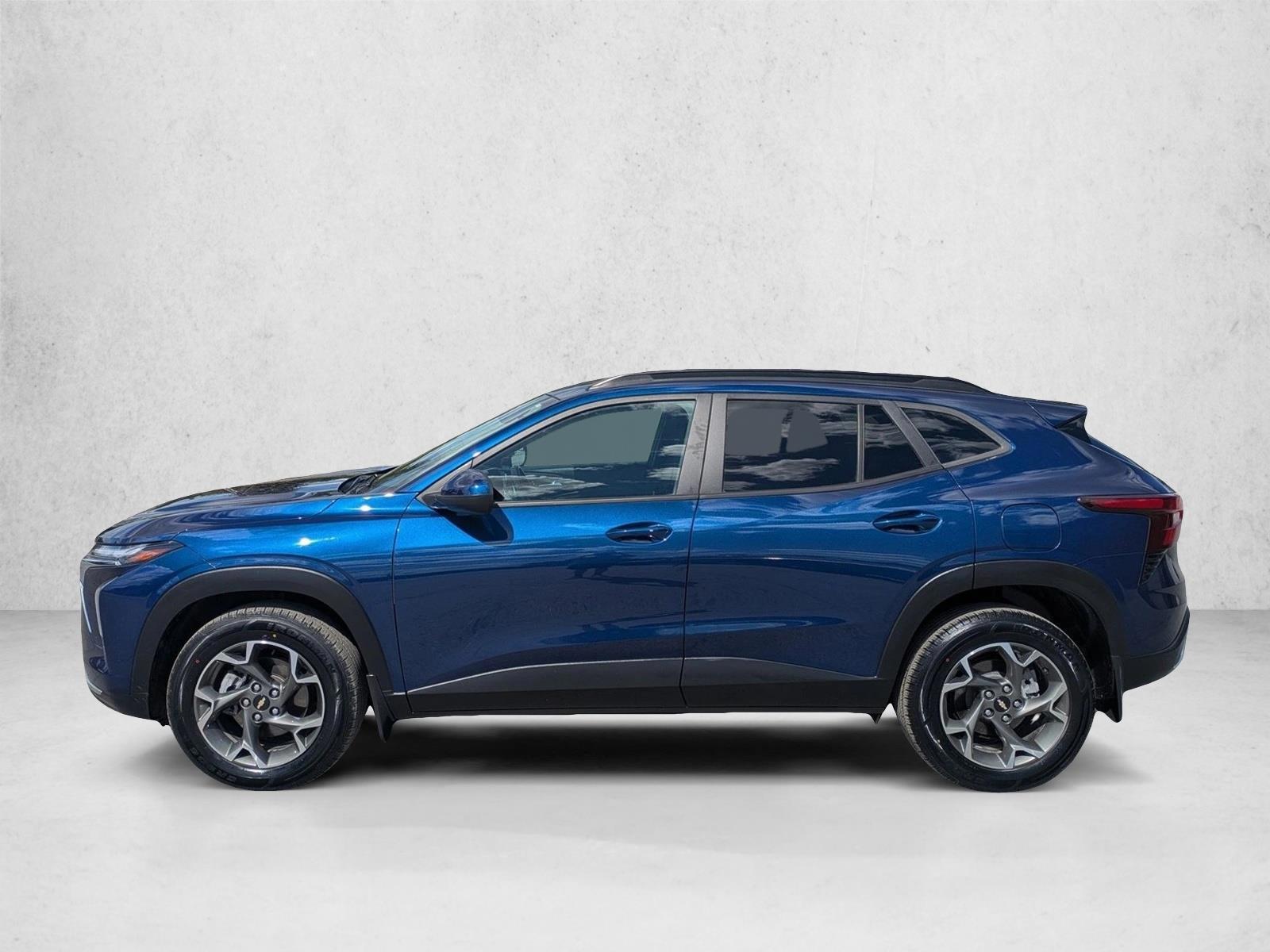 Thumbnail: 2024 Chevrolet Trax - 2
