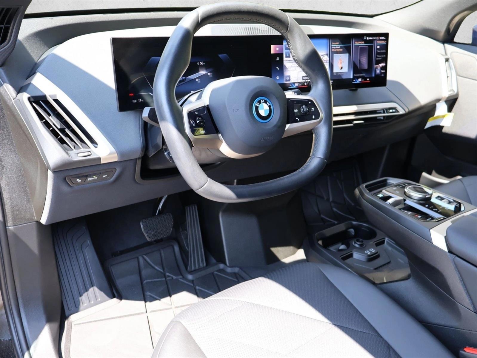 Thumbnail: 2023 BMW iX - 3