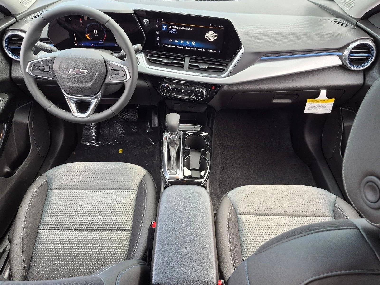 Thumbnail: 2026 Chevrolet Trax - 3