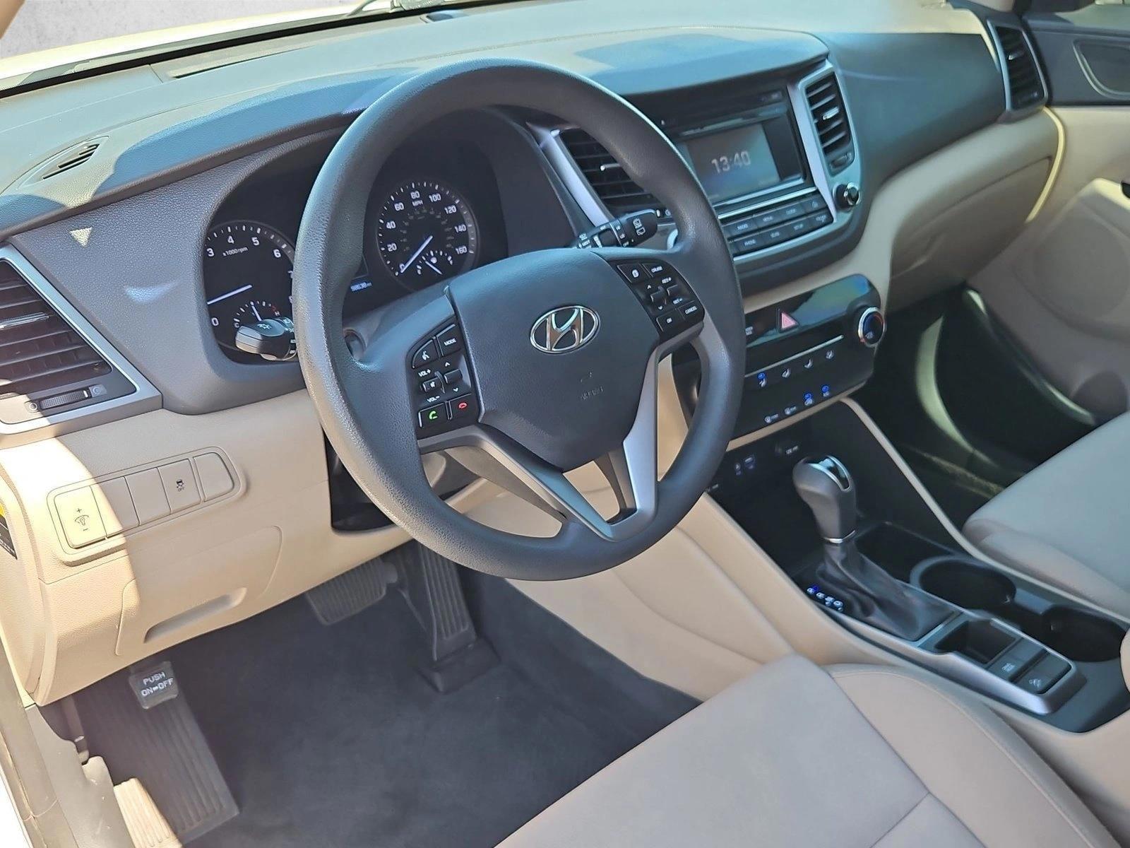 Thumbnail: 2016 Hyundai Tucson - 4