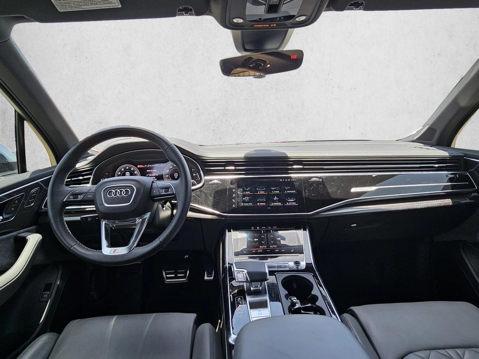 Thumbnail: 2024 Audi SQ7 - 3