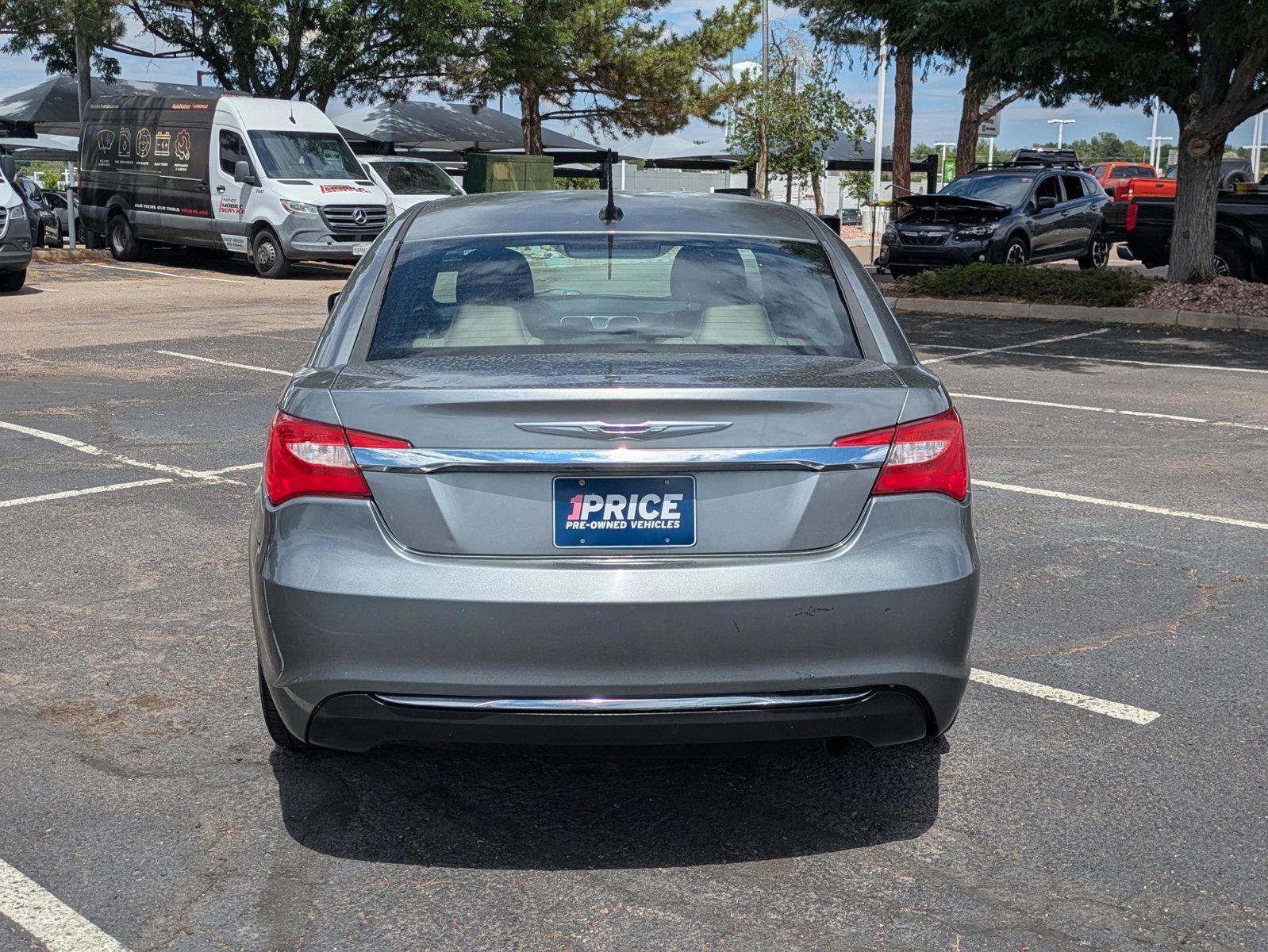 2012 Chrysler 200