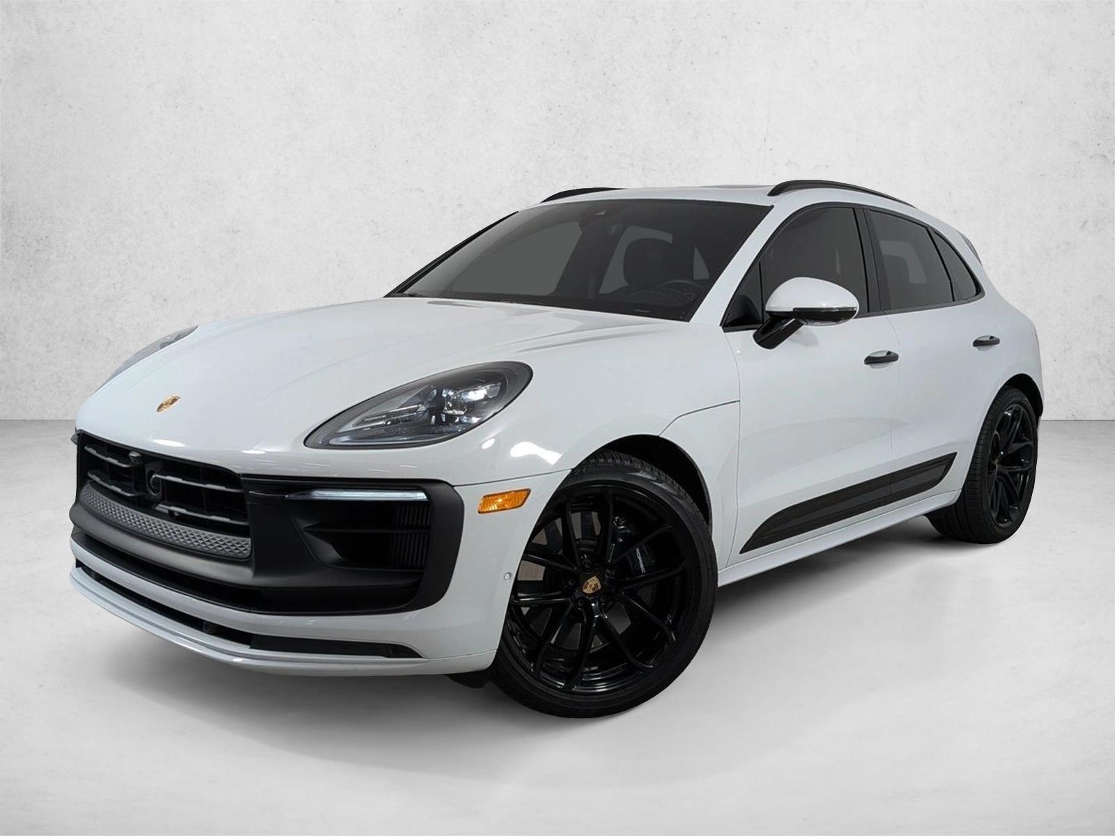 Thumbnail: 2023 Porsche Macan - 1